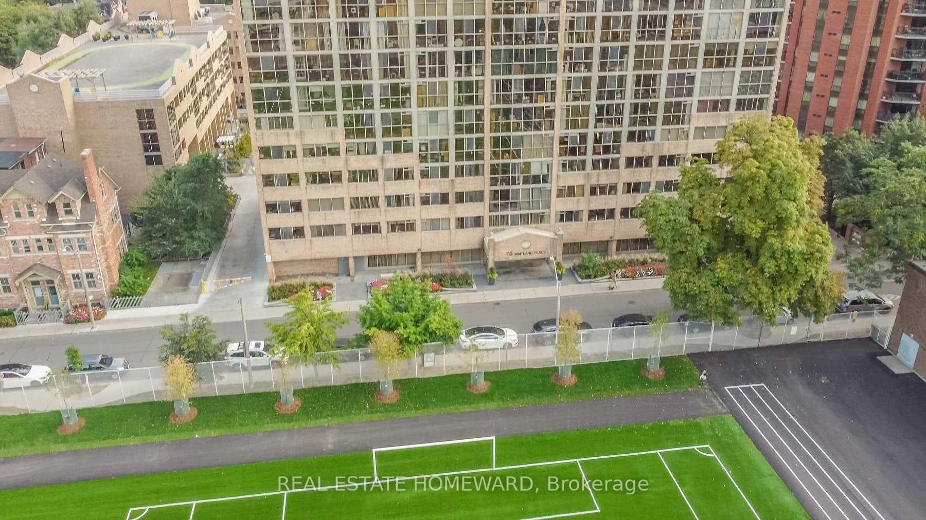 15 Maitland Place 208, Toronto, ON M4Y 2X3