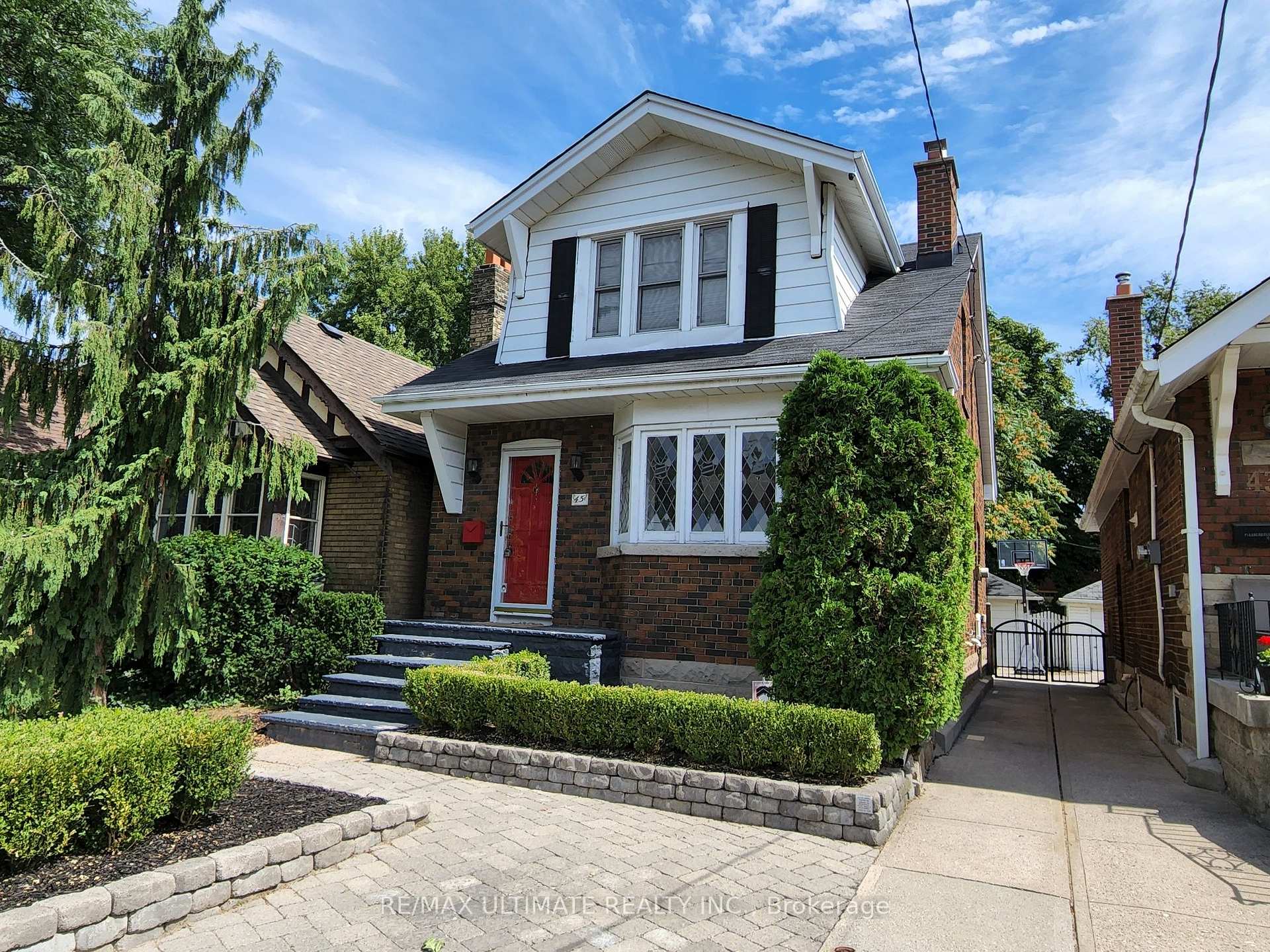 45 Warland Avenue, Toronto, ON M4J 3G1