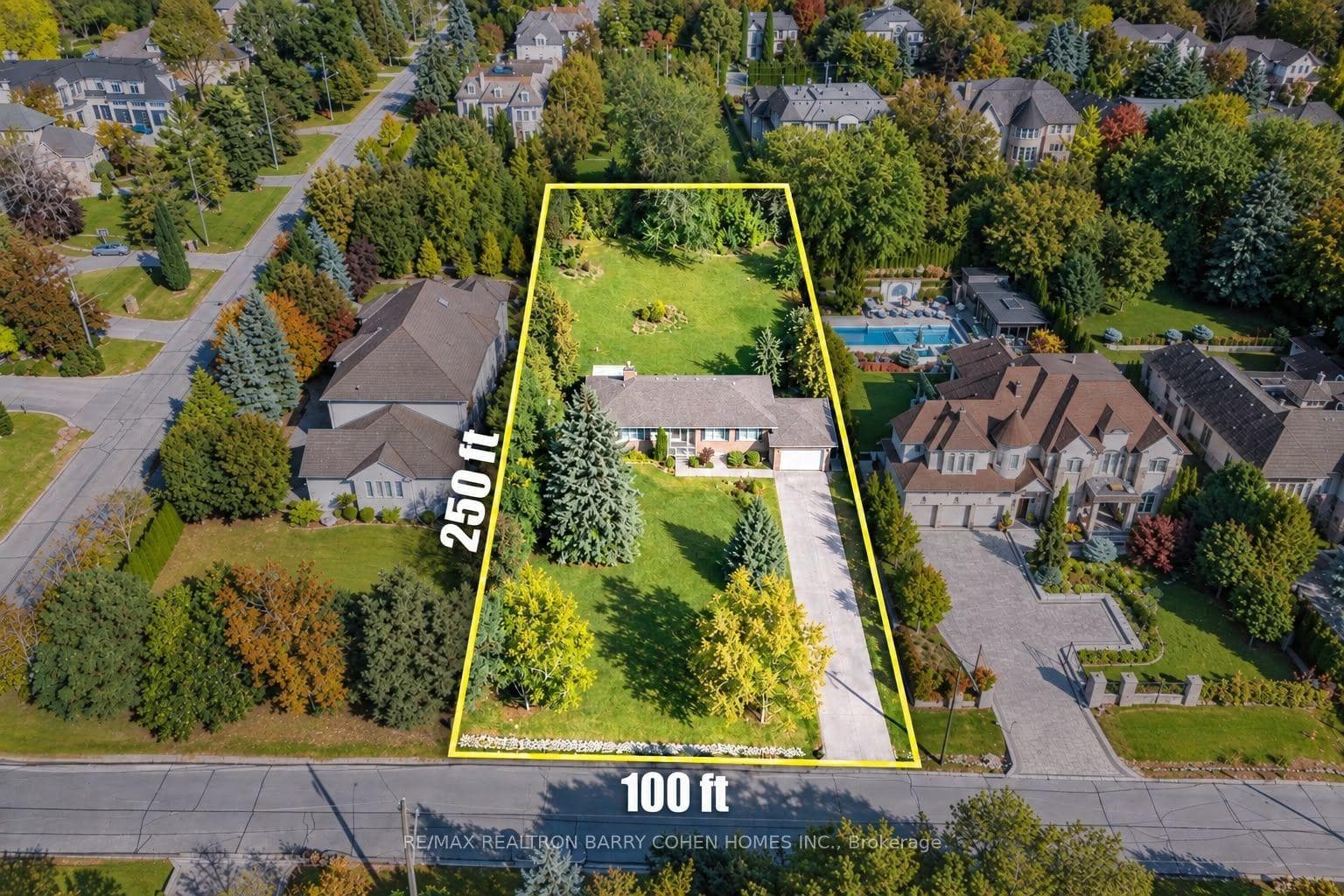 19 Oakbank Road, Vaughan, ON L4J 2B8