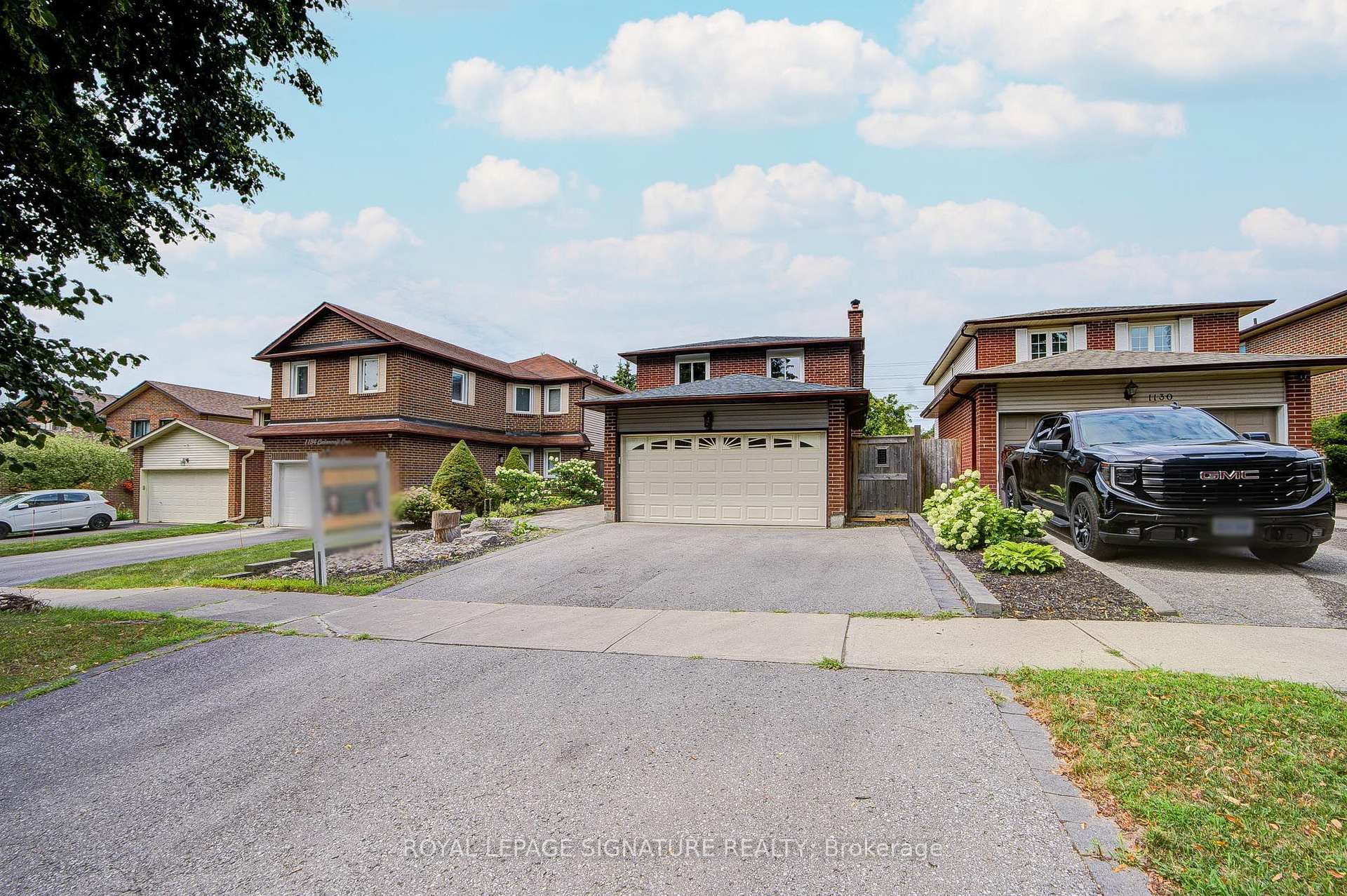 1132 Cedarcroft Crescent, Pickering, ON L1X 1R8