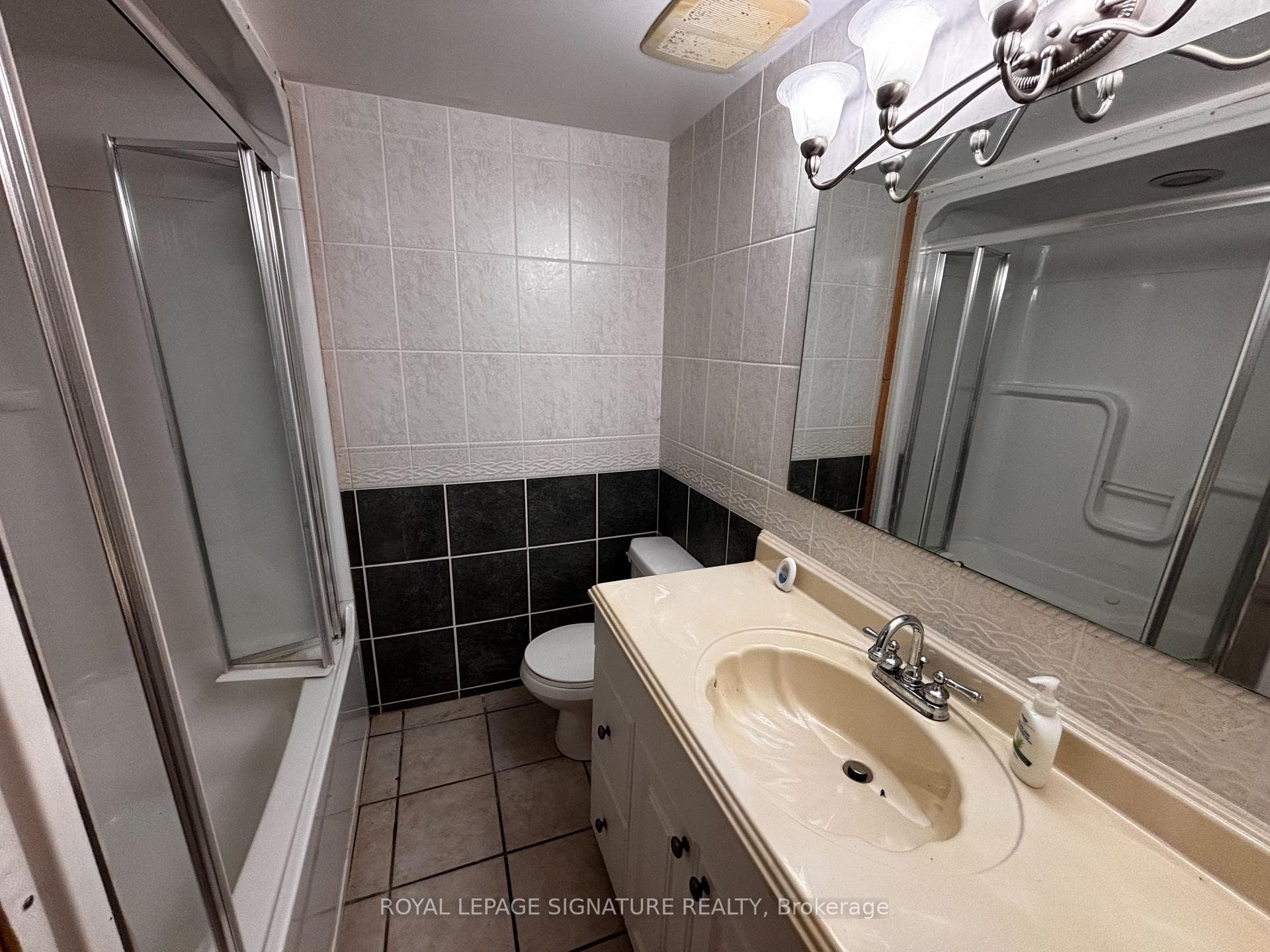 1476 Fieldlight Boulevard, Pickering, ON L1V 2S4