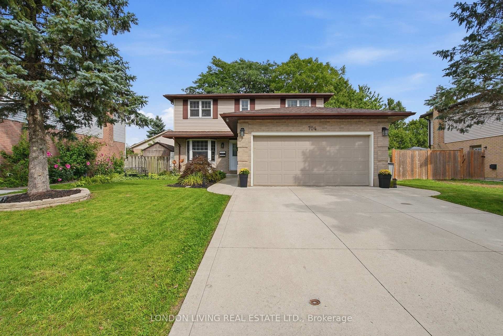 704 Homeview Road, London South, ON N6C 5N2