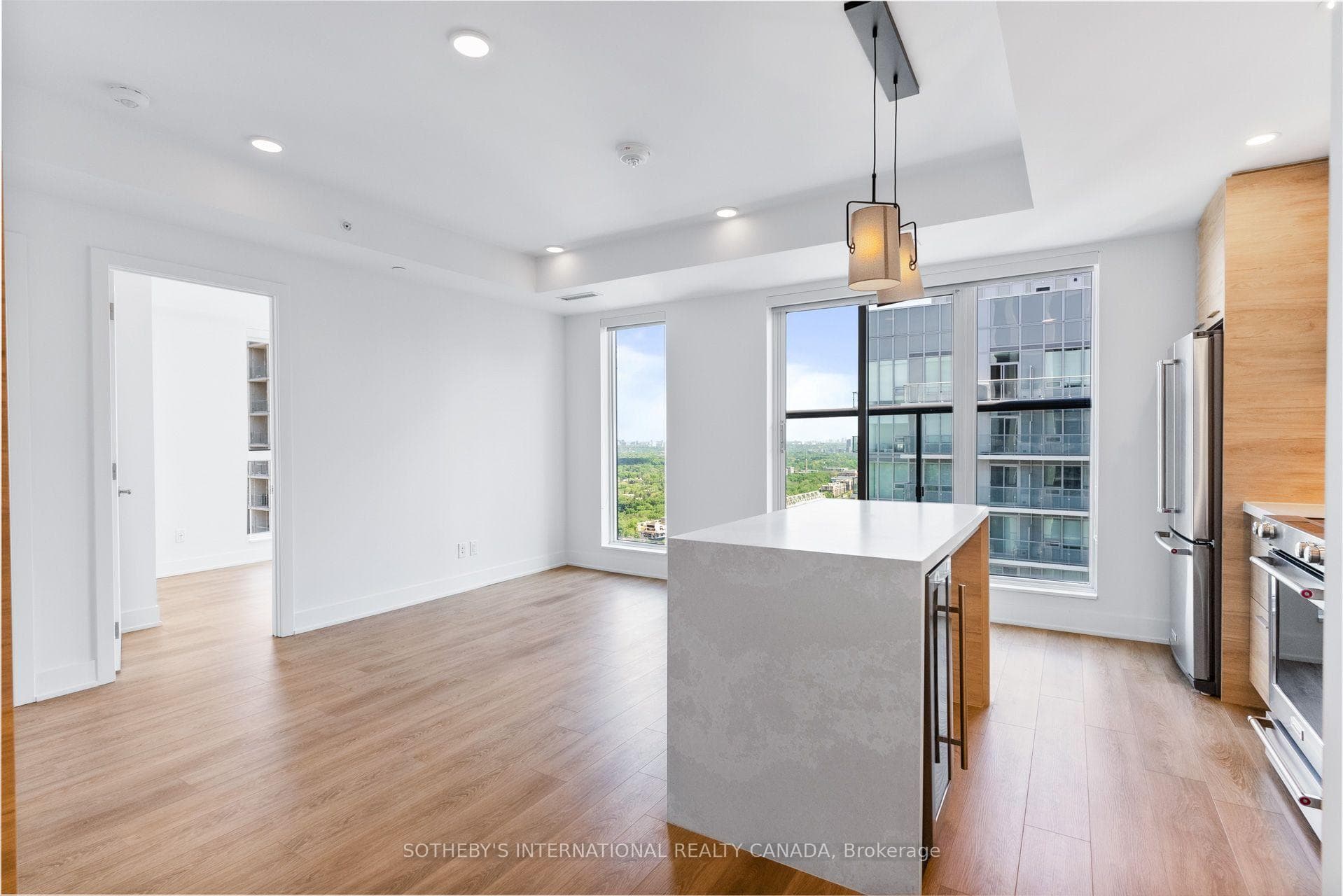 200 Redpath Avenue 1101, Toronto, ON M4P 0E6