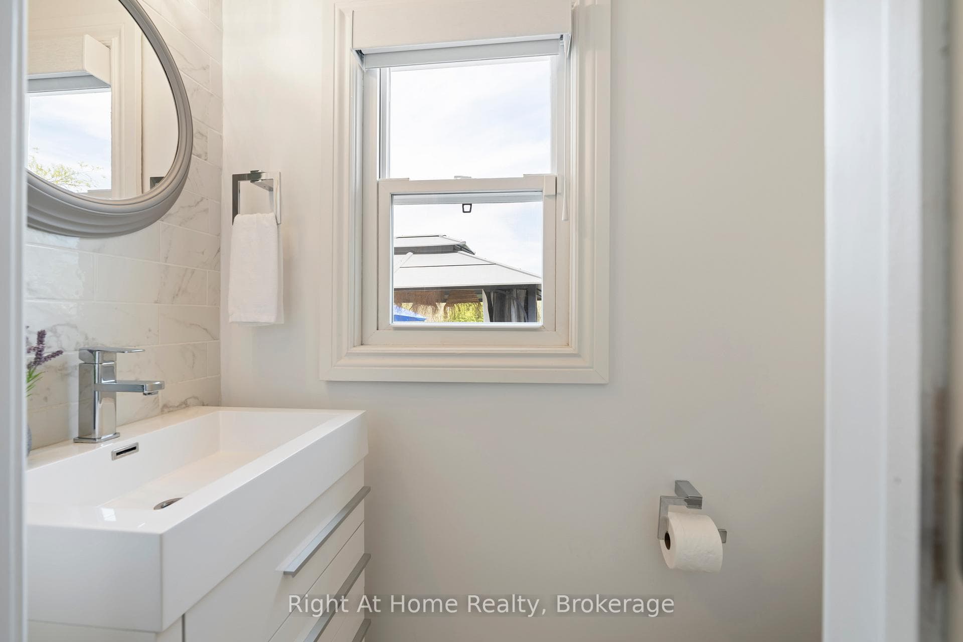 1483 Fifth Ave Louth N/A, St. Catharines, ON L2R 6P7