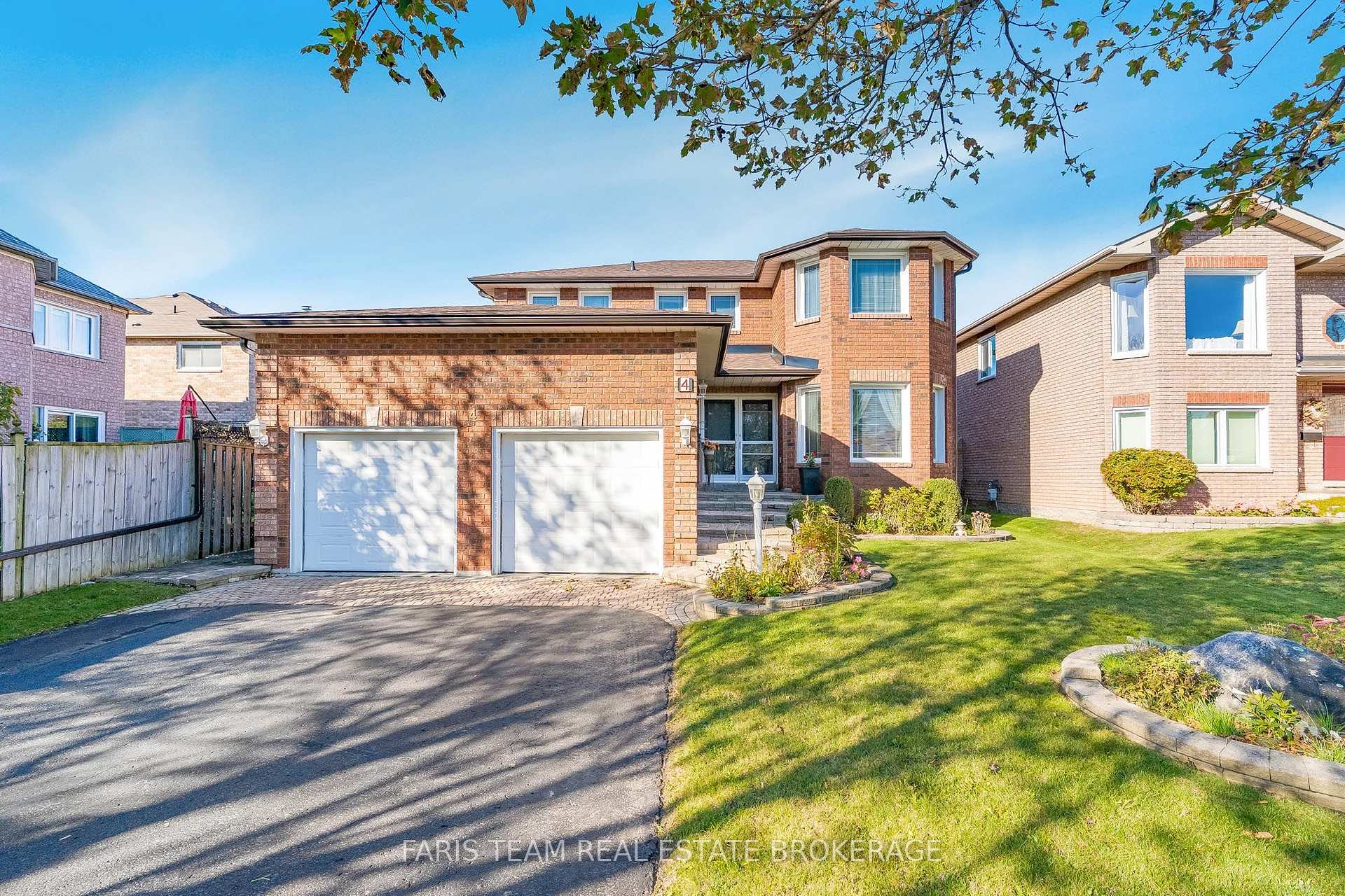 4 O'shaughnessy Crescent, Barrie, ON L4N 7L7