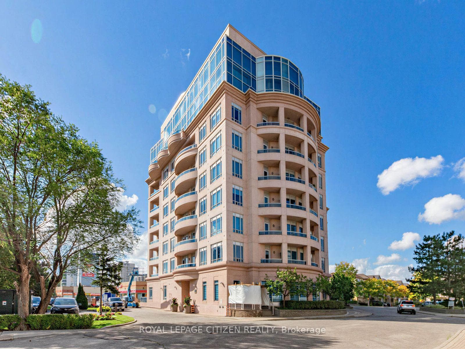 1 Cordoba Drive 407, Vaughan, ON L4J 8S3