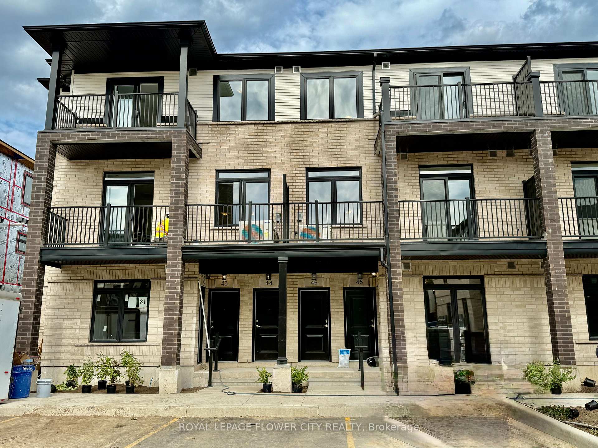 44 Thatcher Drive H079, Guelph, ON N1L 0R8