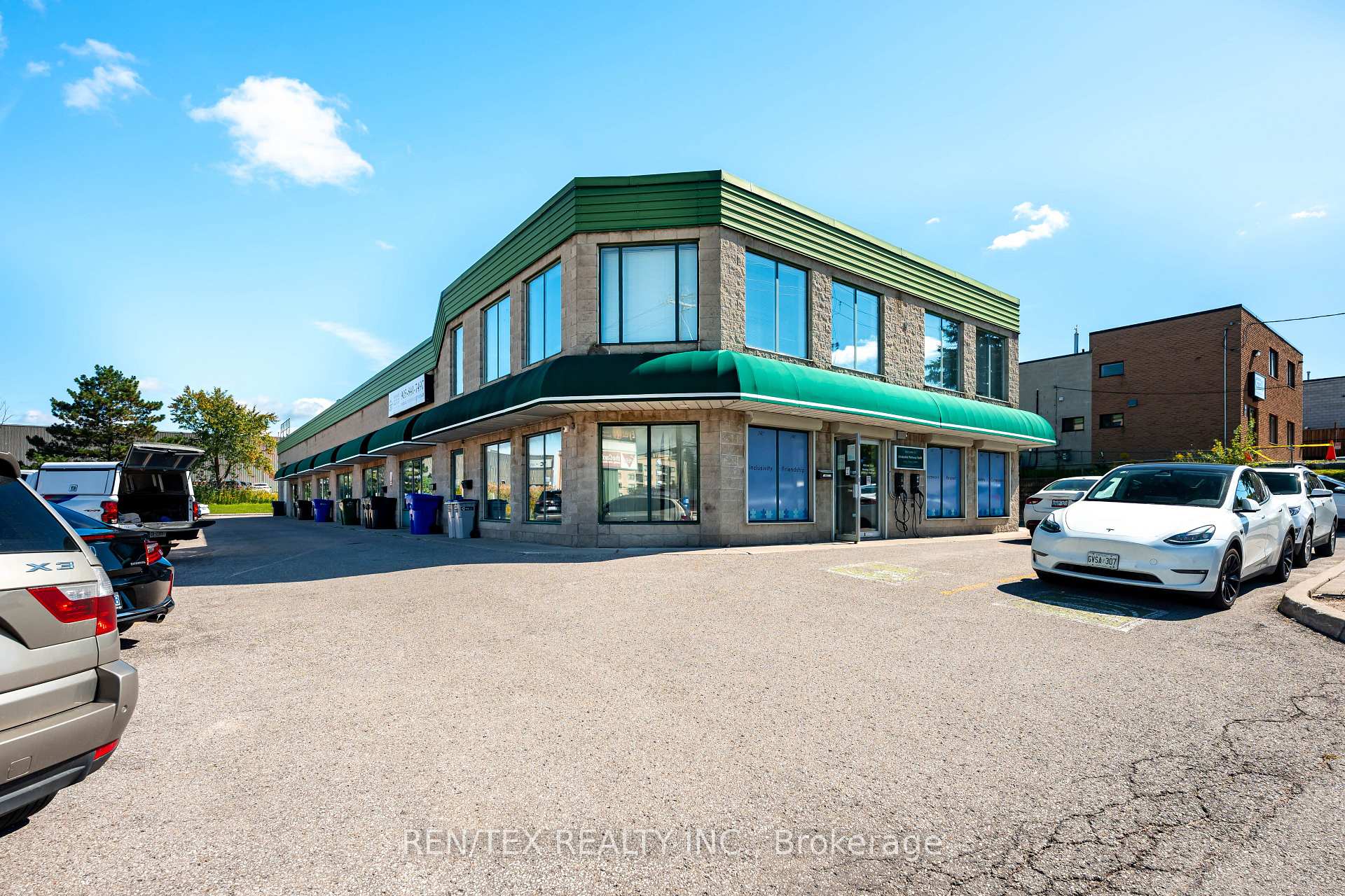 9 Industrial Parkway S, Aurora, ON L4G 3V9