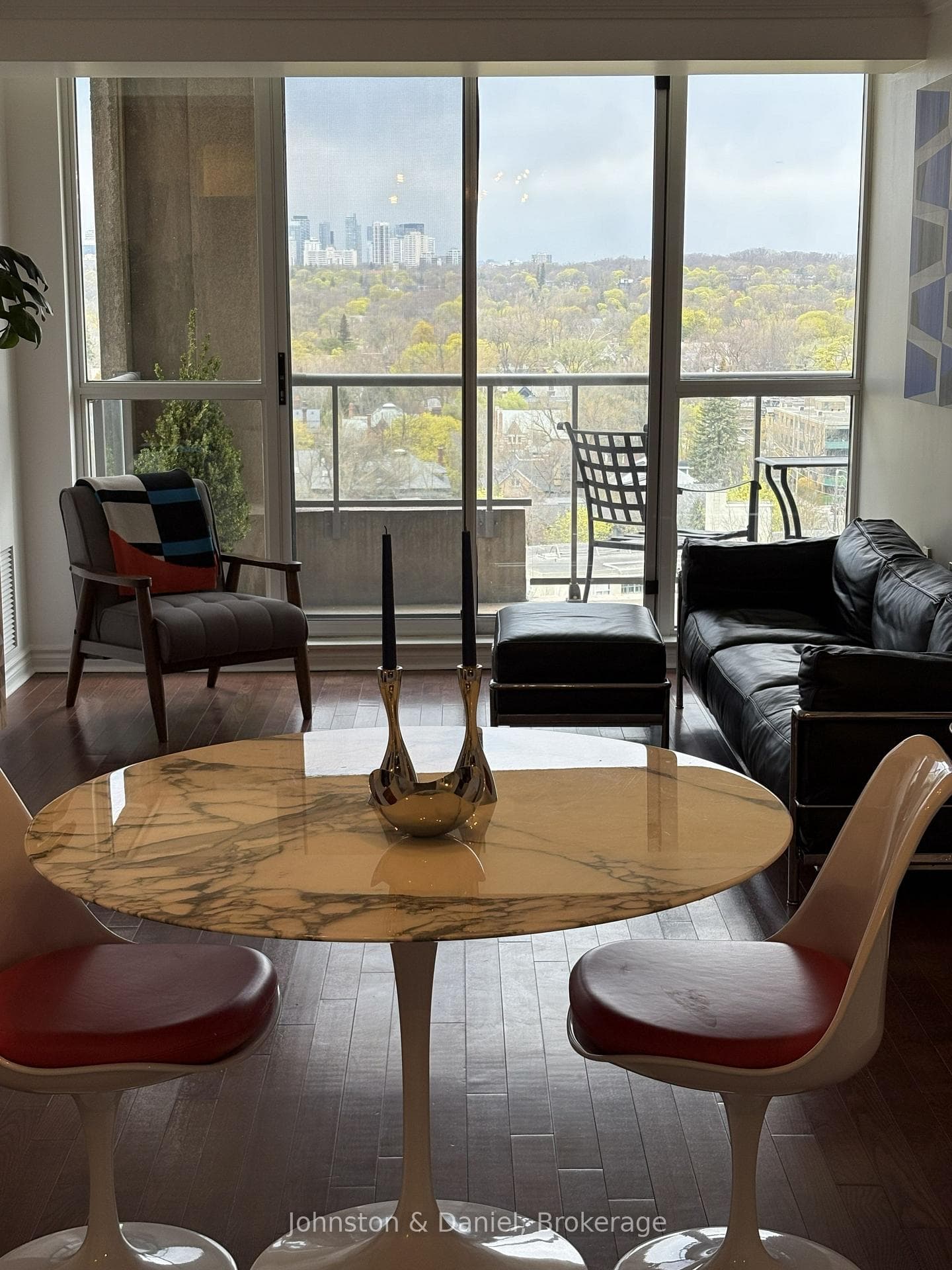388 Bloor Street E 1605, Toronto, ON M4W 3W9