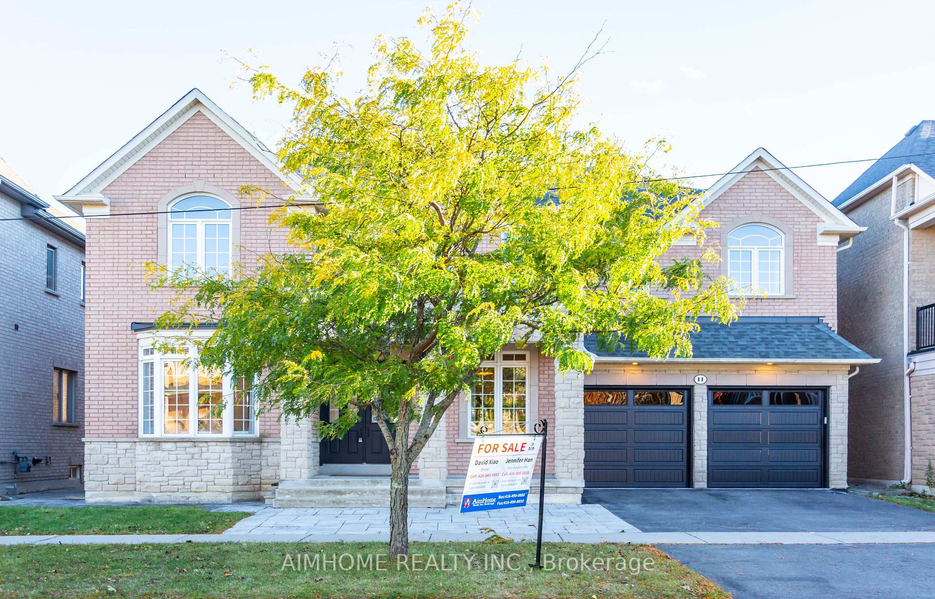 11 Alpaca Drive, Richmond Hill, ON L4E 0E6