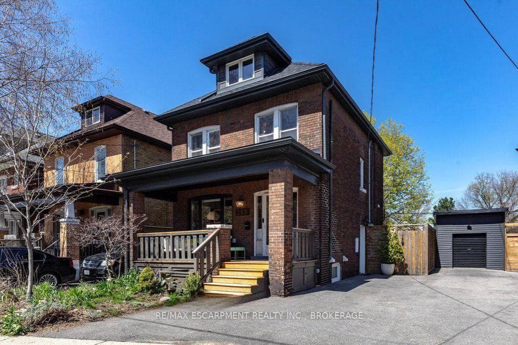 269 Stinson Crescent Lower, Hamilton, ON L8N 1T6