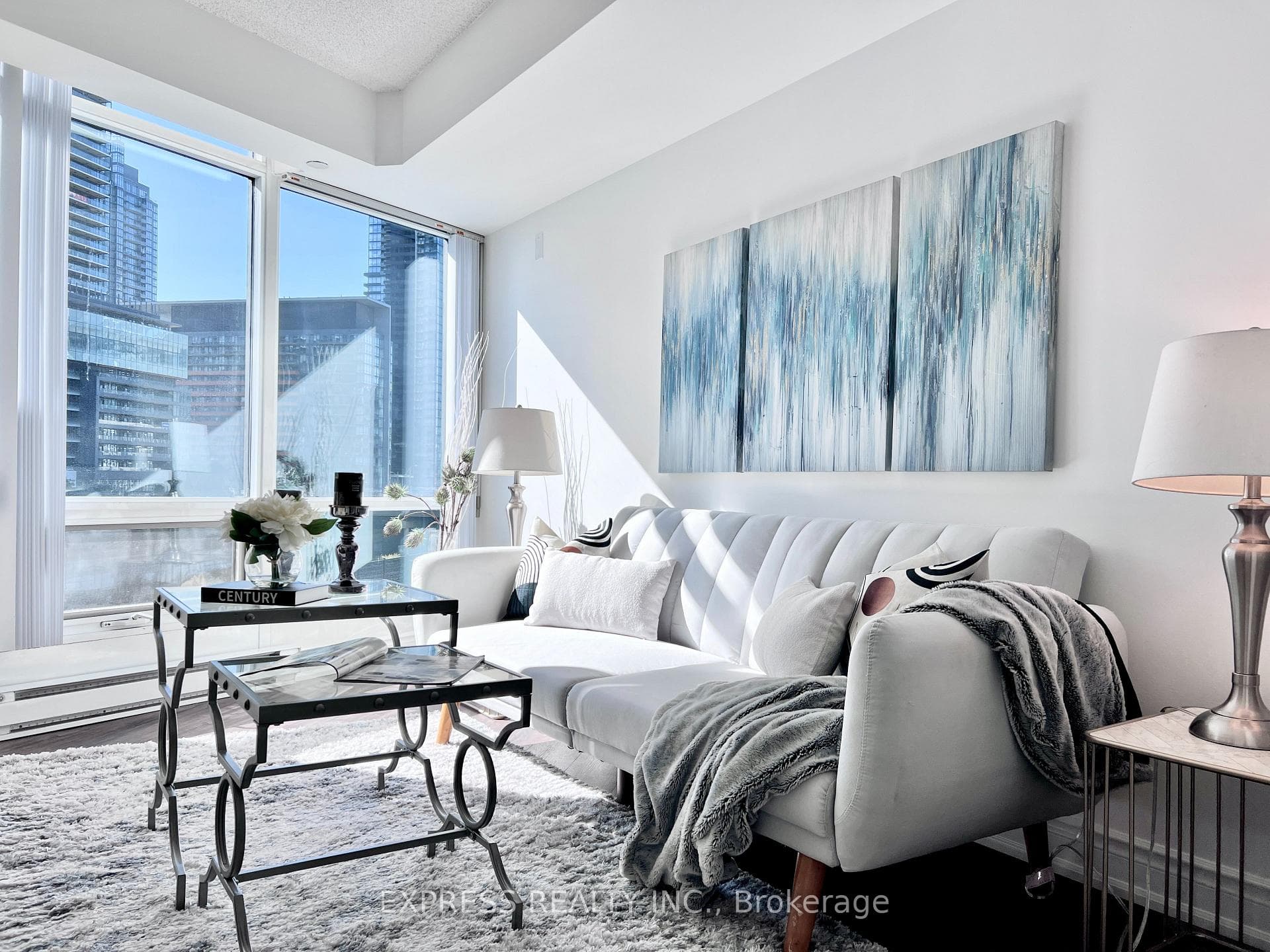 361 Front Street W 512, Toronto, ON M5V 3R5