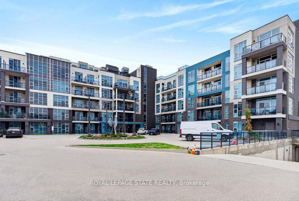 10 Concord Place 209, Grimsby, ON L3M 0G6