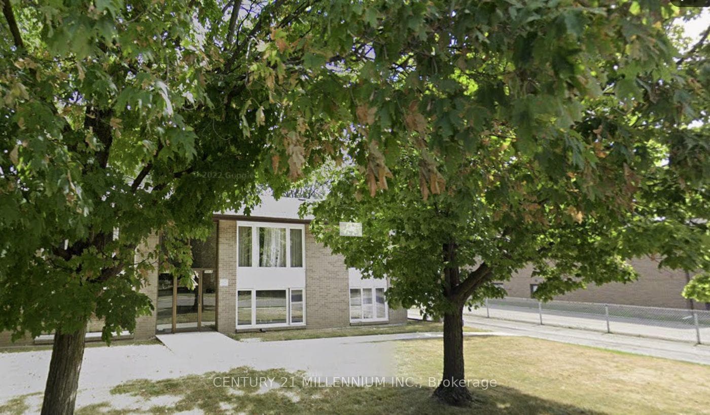 58 Isabella Street A, Brampton, ON L6X 1R1