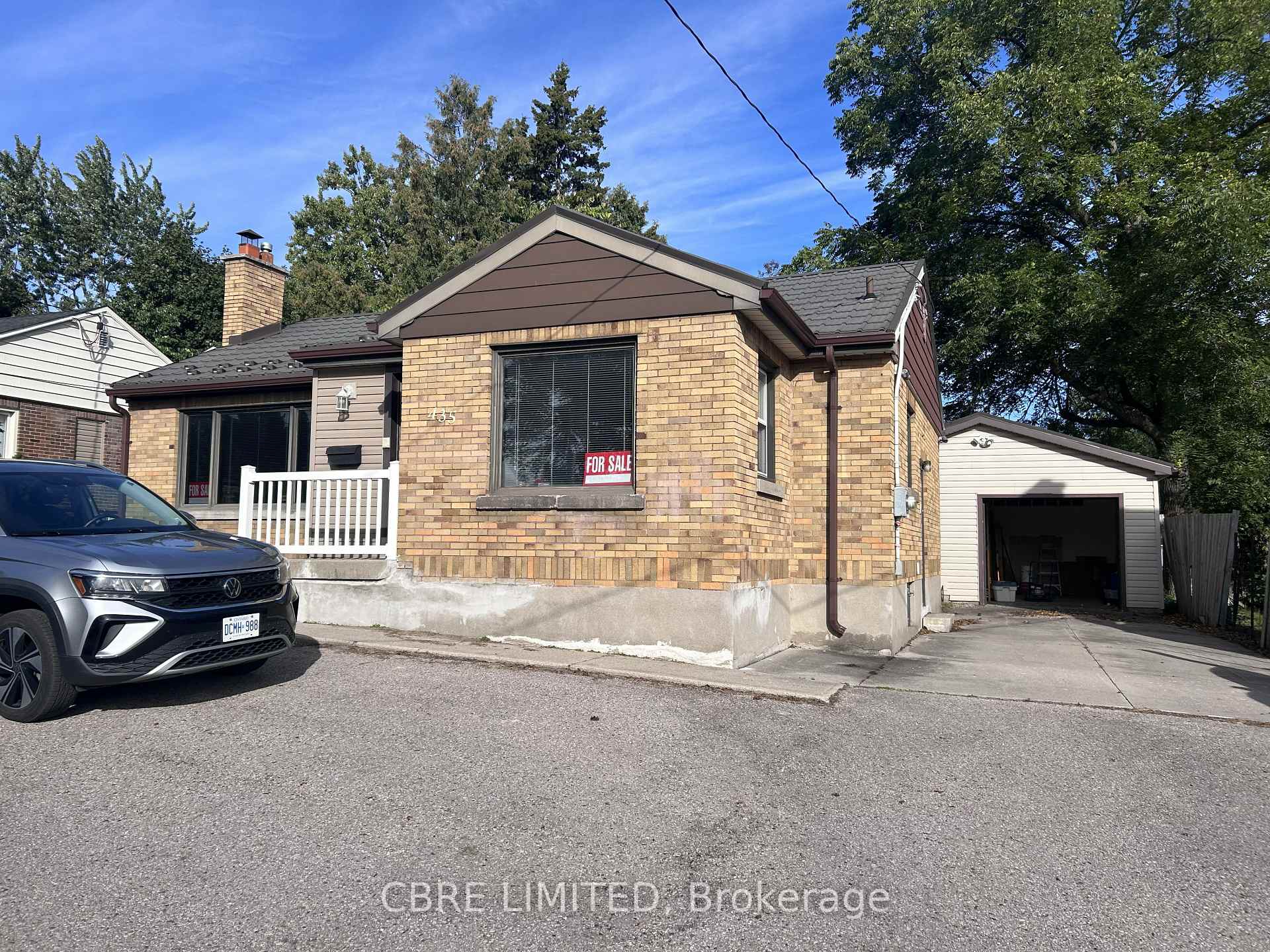 435 Springbank Drive, London South, ON N6J 1H2