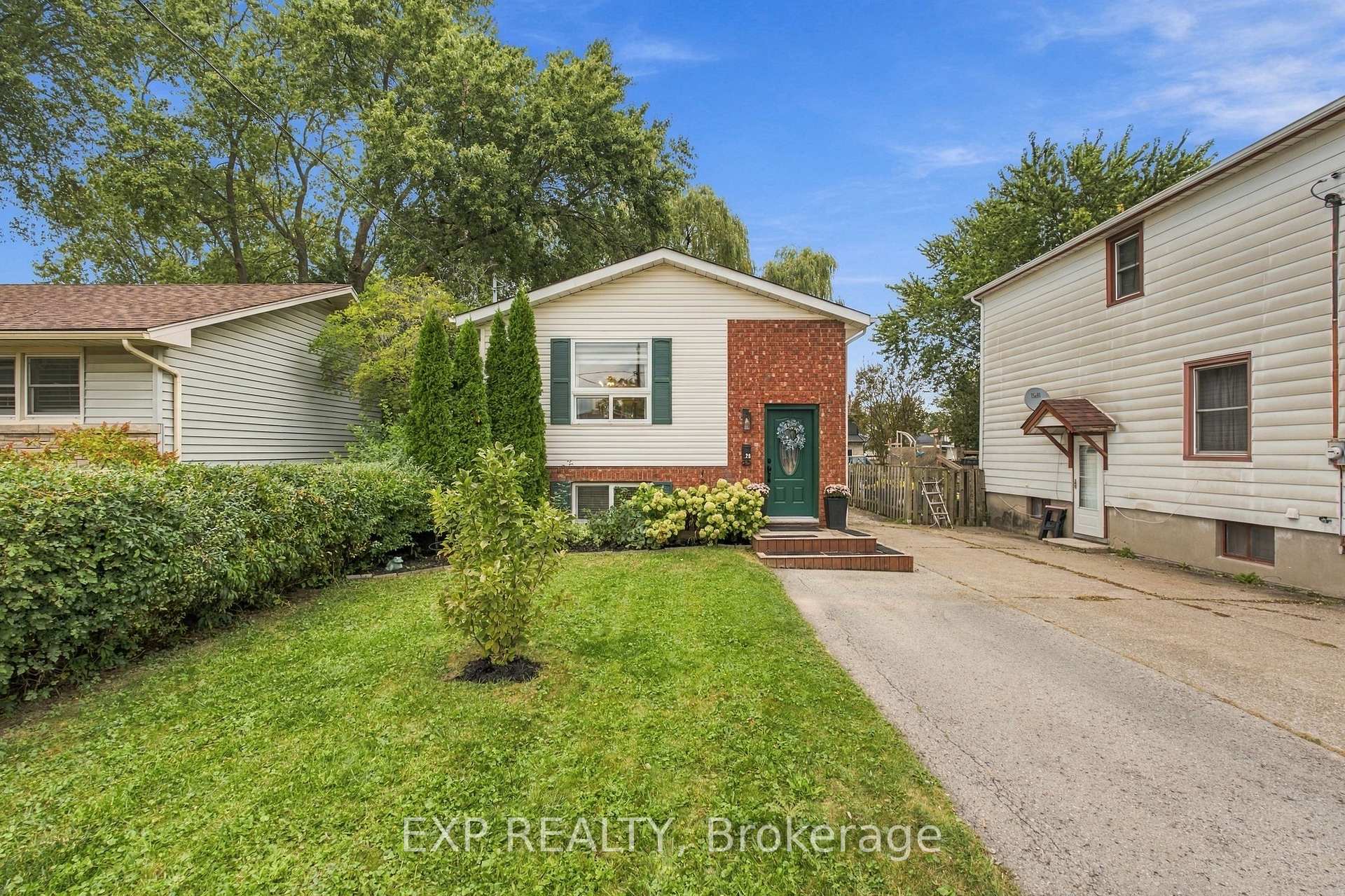 28 Maitland Street, Thorold, ON L2V 3A7