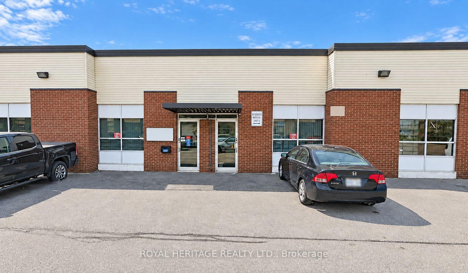 120 Midwest Road 21, Toronto, ON M1P 3B2