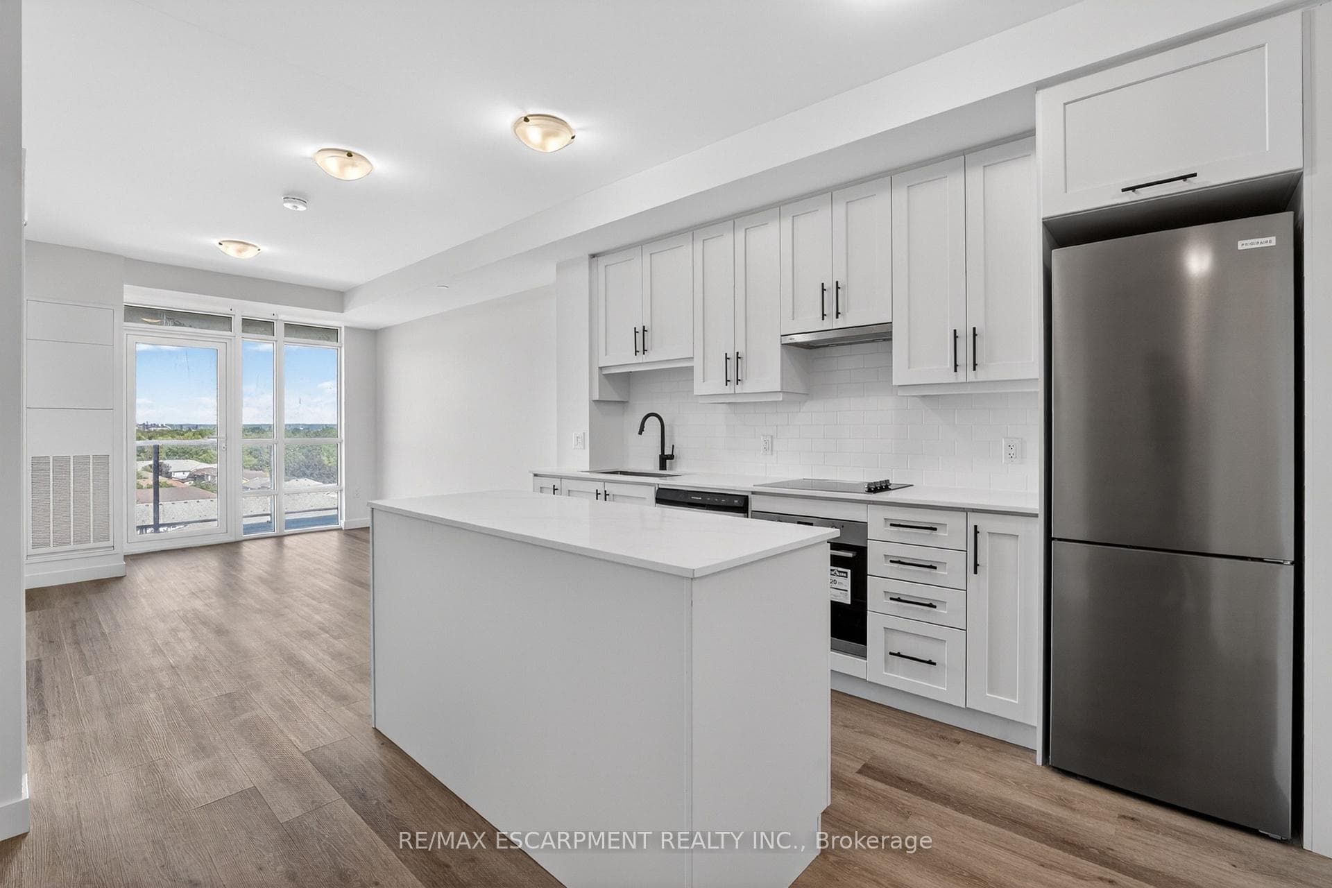 461 Green Road 703, Hamilton, ON L8E 0L5
