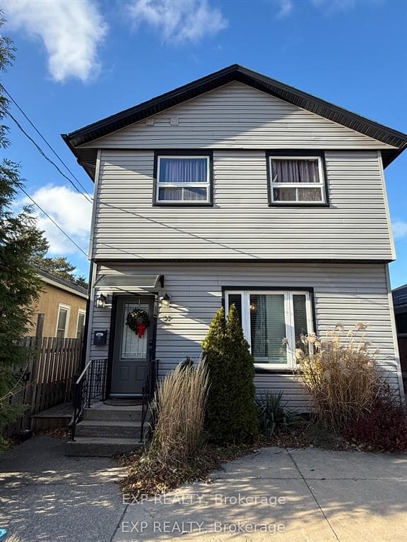 31 Raymond Street 1, St. Catharines, ON L2R 2T3