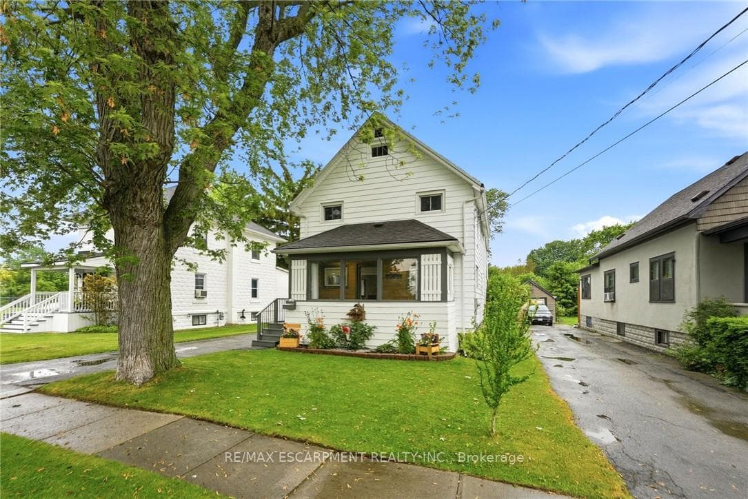 458 Davis Street, Port Colborne, ON L0R 2A0