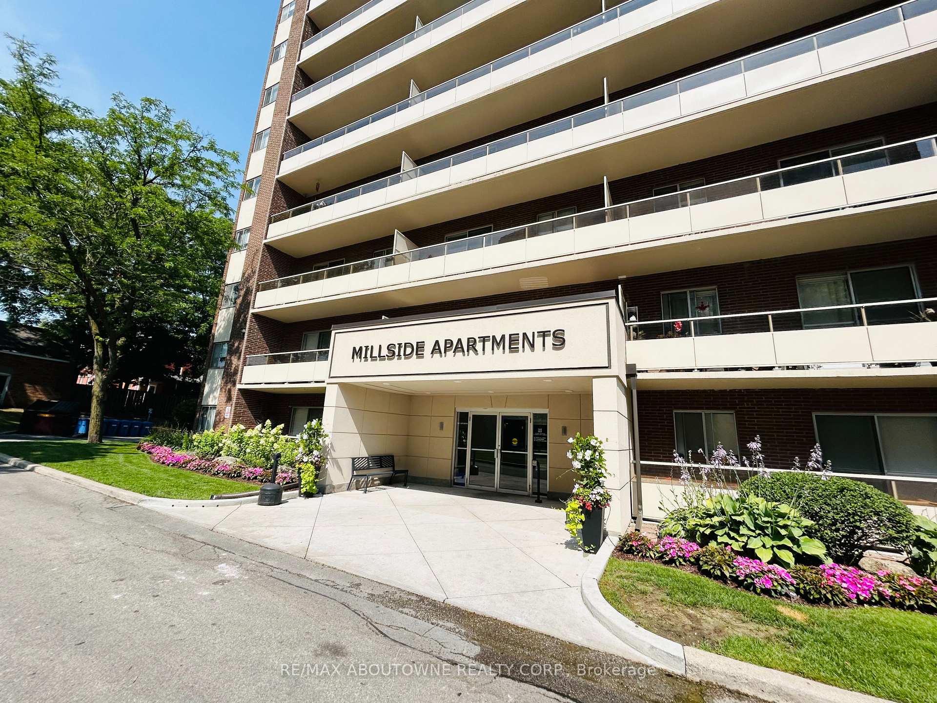 101 Millside Drive 102, Milton, ON L9T 3C2