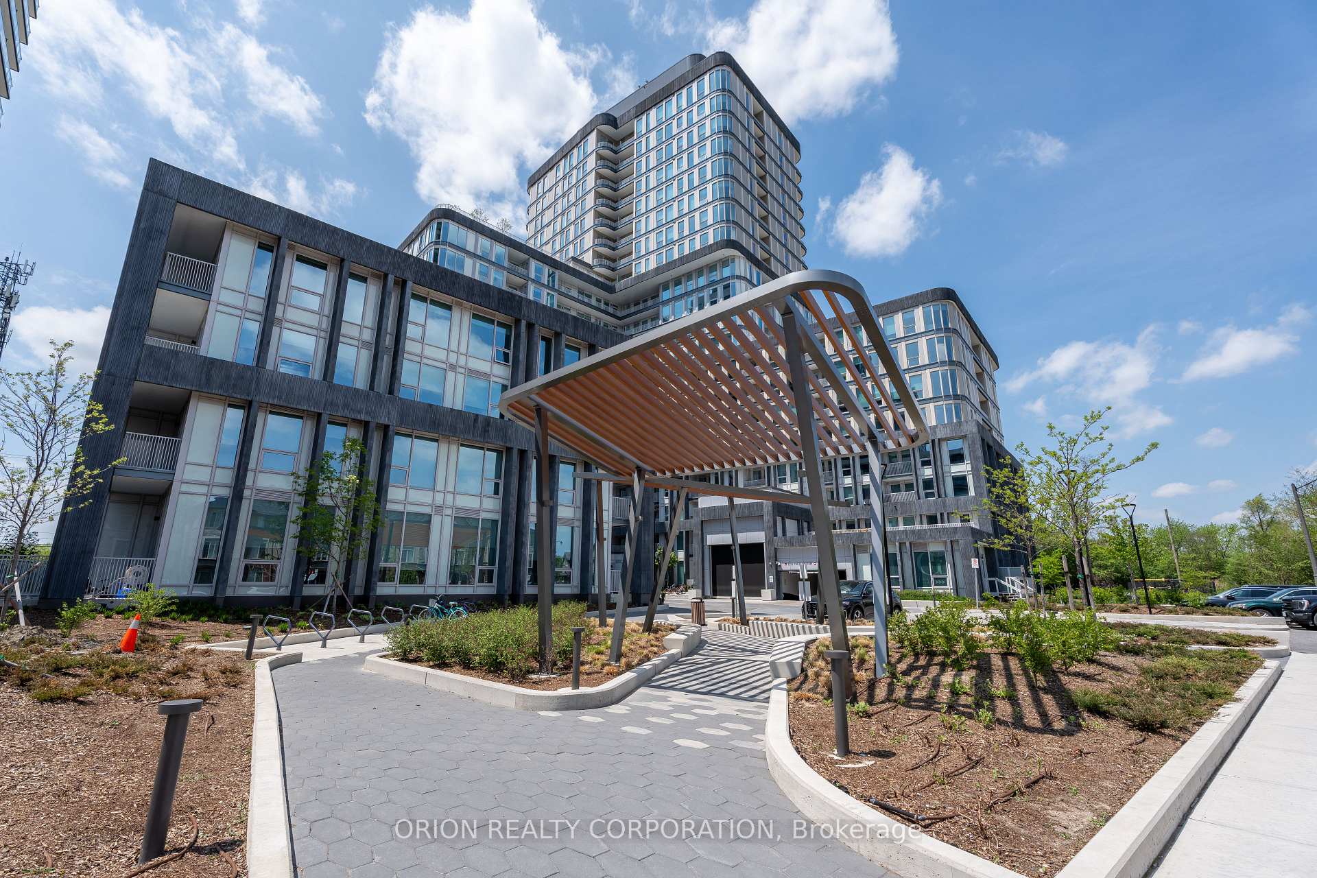 3240 WILLIAM COLTSON Avenue 804, Oakville, ON L6H 8C8