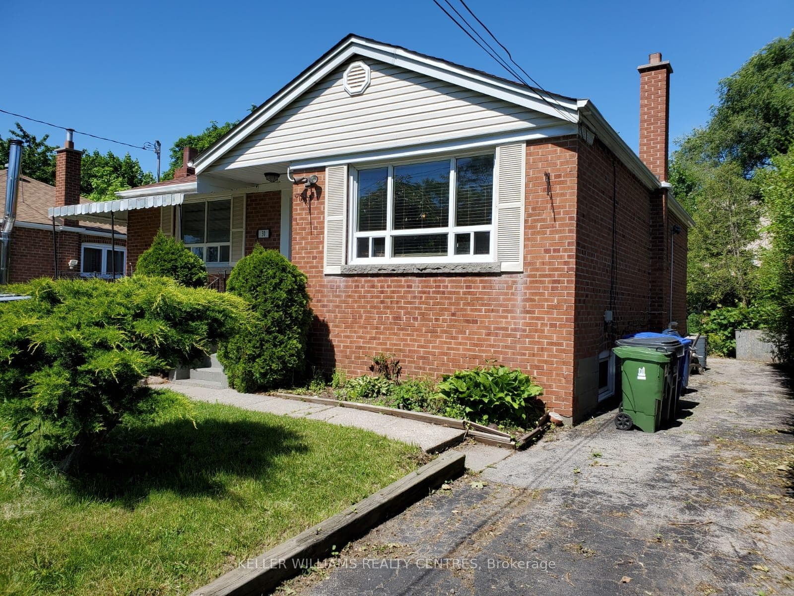 30 Glen Everest Road Lower, Toronto, ON M1N 1J3