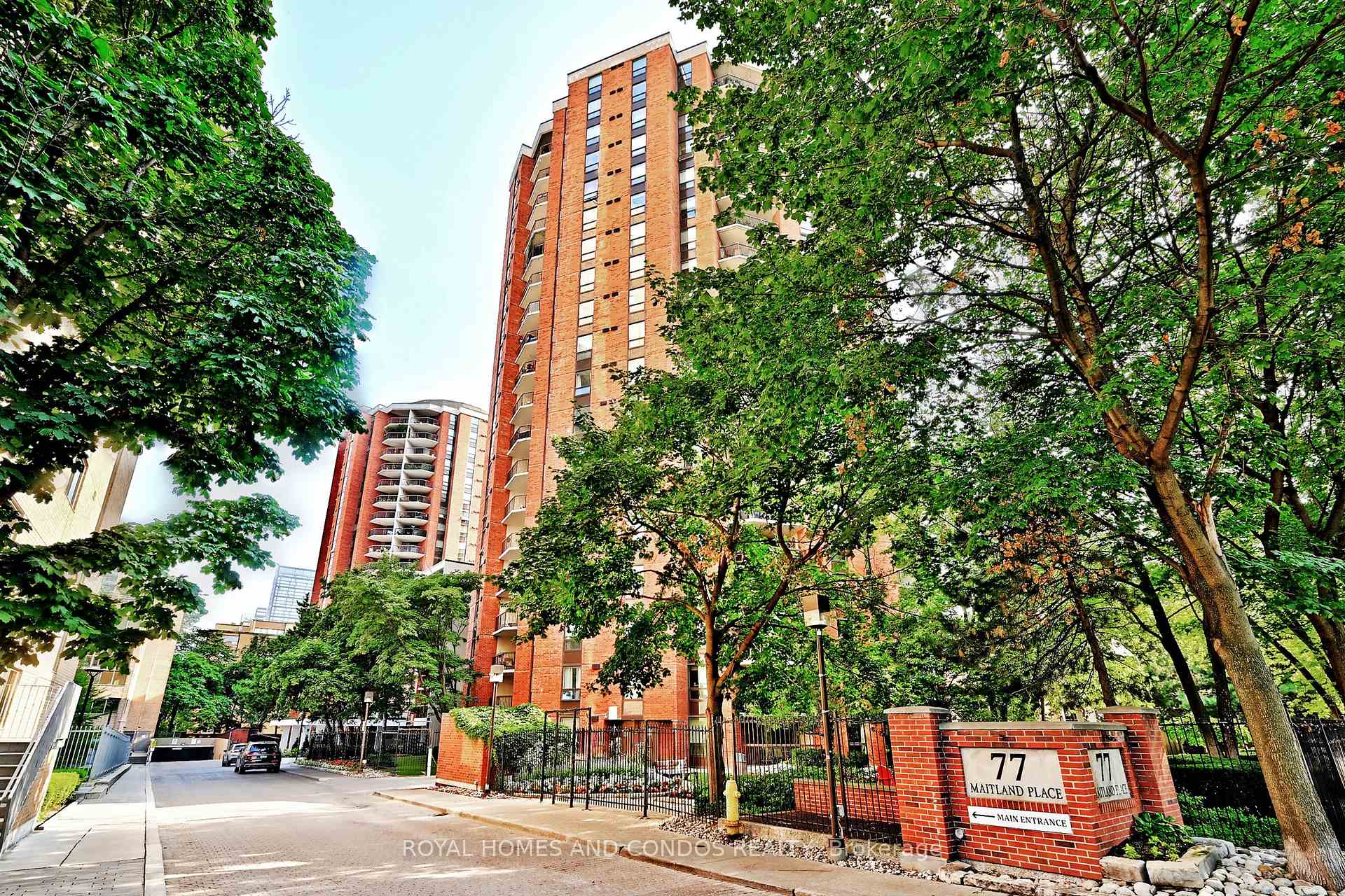 77 Maitland Place 220, Toronto, ON M4Y 2V6