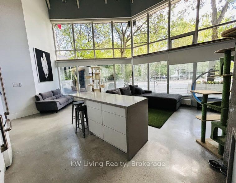 66 Bay Street S 105, Hamilton, ON L8P 4Z6