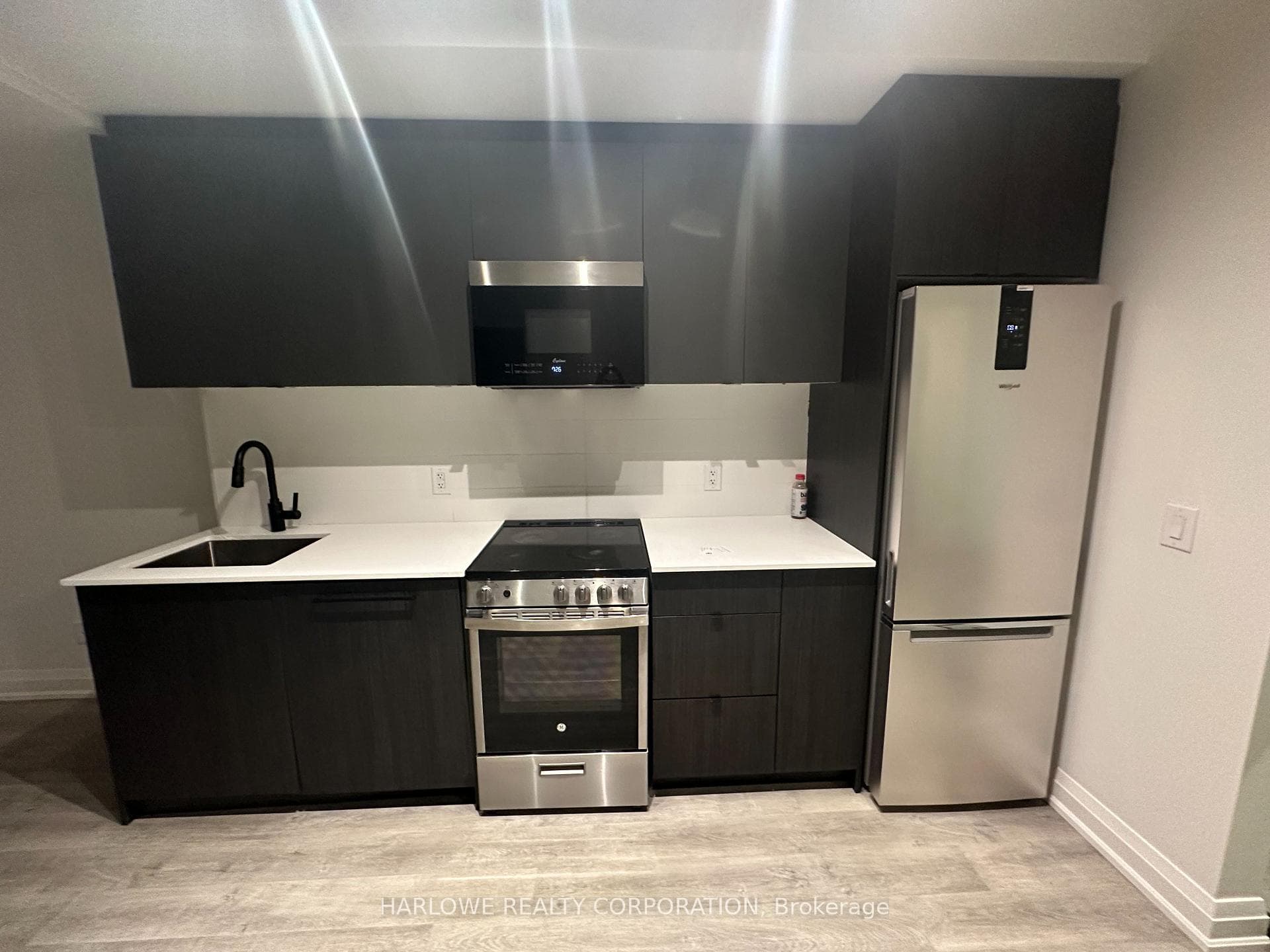 2369 Danforth Avenue 209, Toronto, ON M4C 0B1