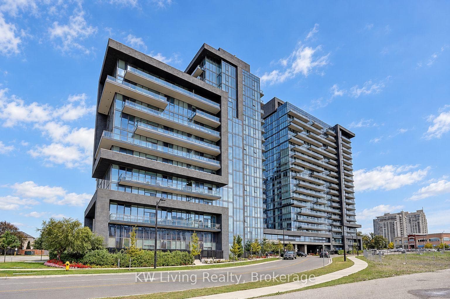 10 Gatineau Drive 515, Vaughan, ON L4J 0L2