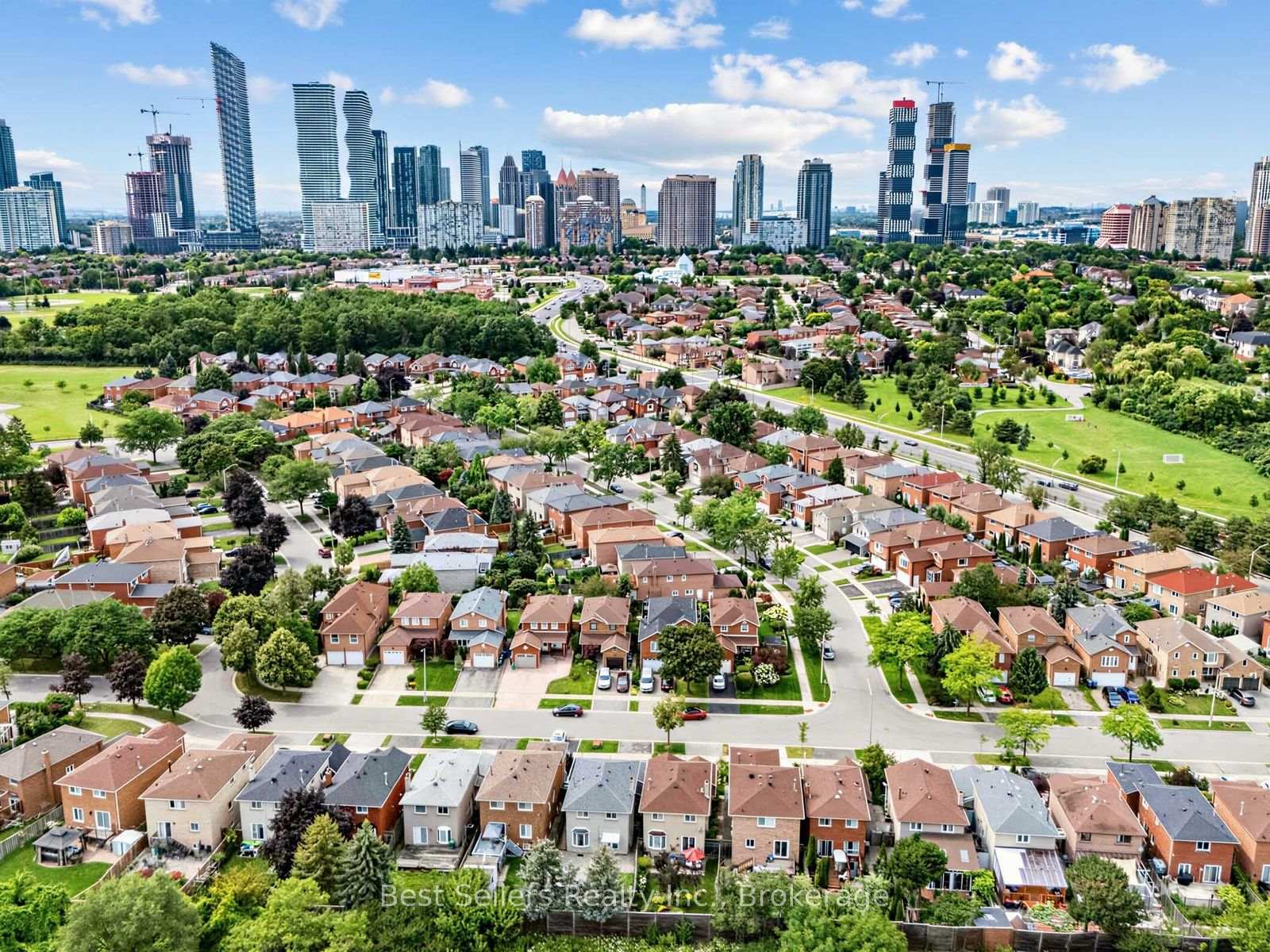 234 Lech Walesa Drive, Mississauga, ON L5B 3H3