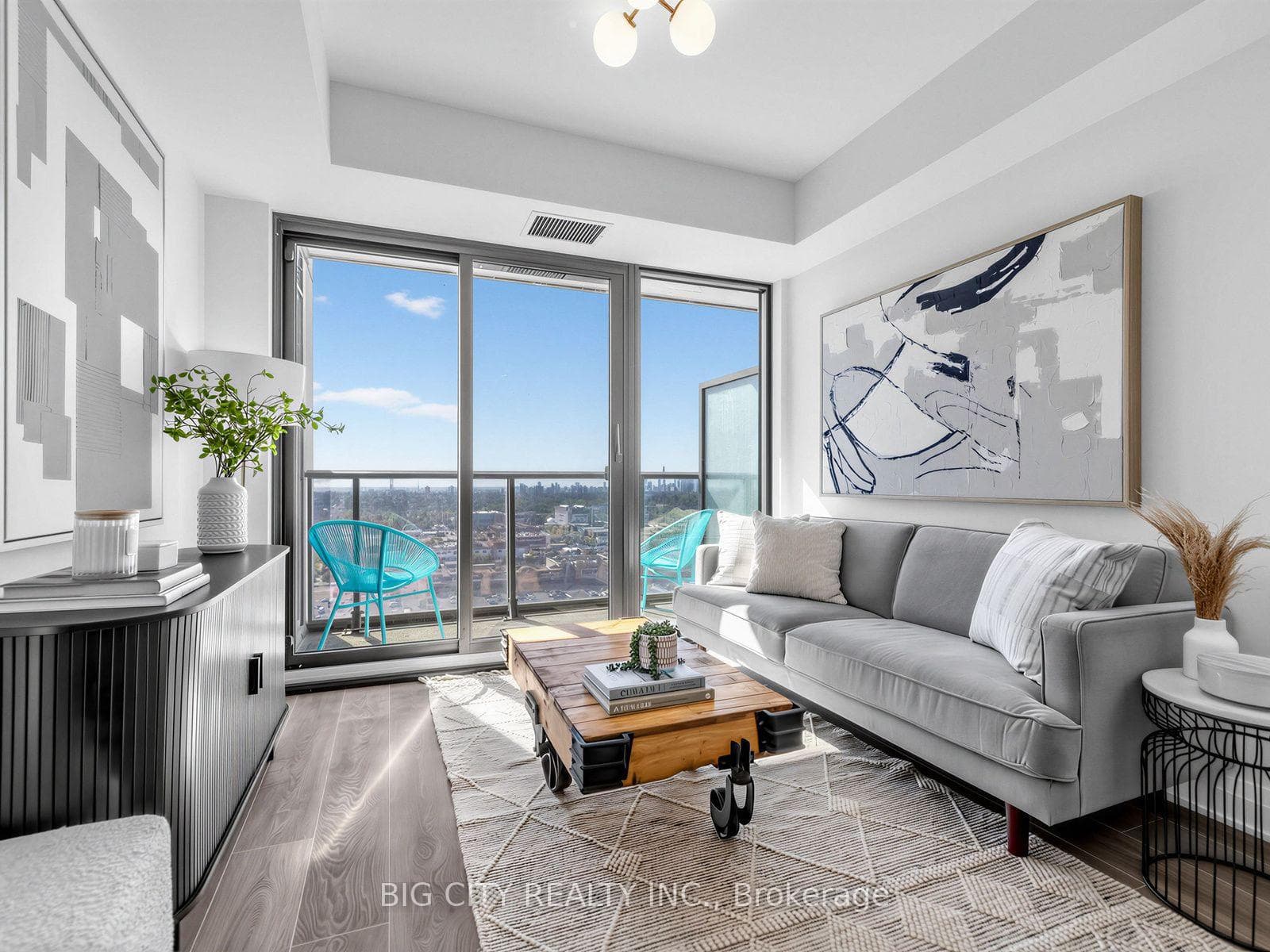 25 Frederick Todd Way 2211, Toronto, ON M4G 4E8