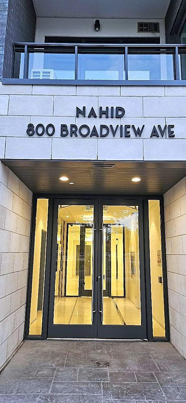 800 Broadview Avenue 404, Toronto, ON M4K 2P7