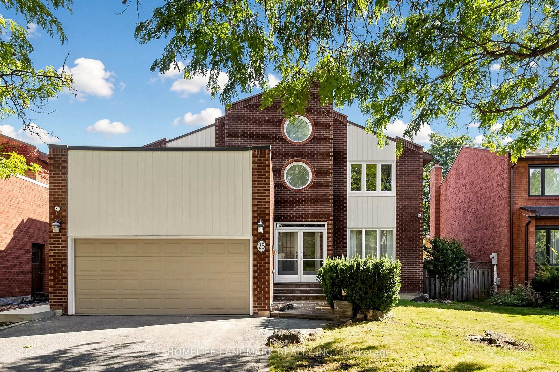 23 Hashbury Place, Markham, ON L3T 7H4