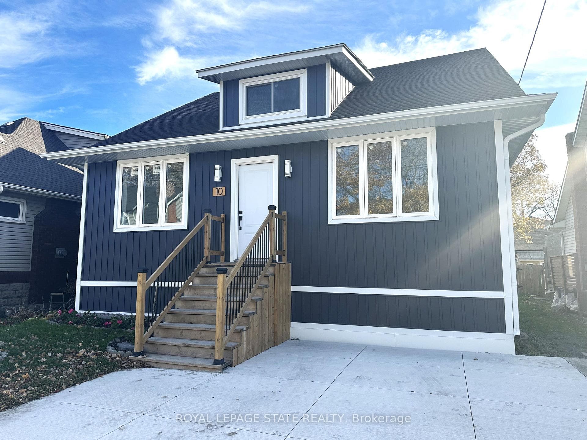 10 Comet Avenue #1 (Main), Hamilton, ON L8H 7E5