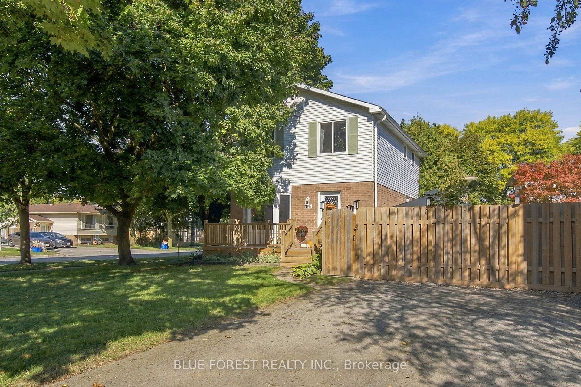 114 HEARTHSIDE Place, London East, ON N5V 3N1