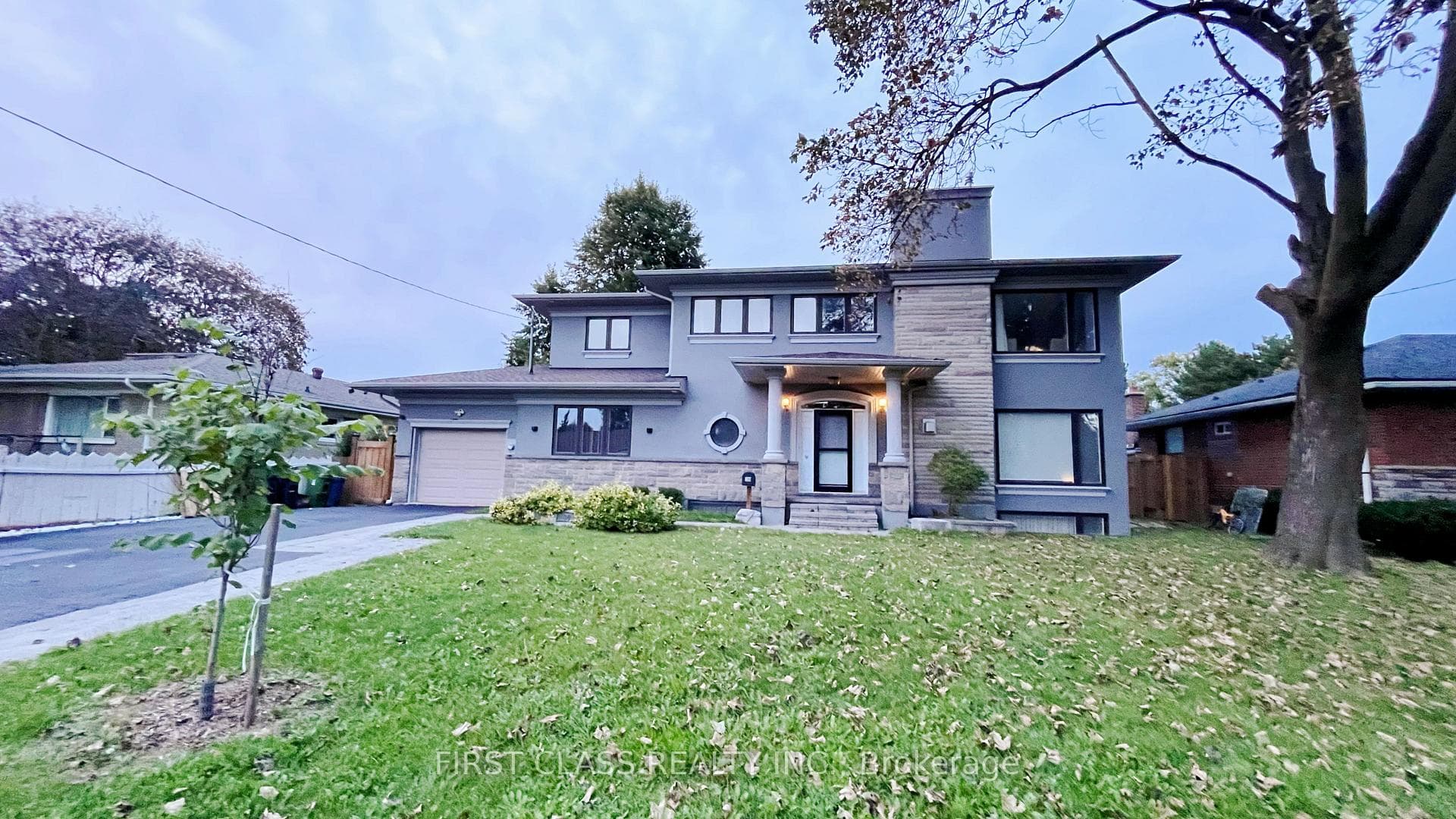 30 Meadowacres Drive, Toronto, ON M1T 1B2