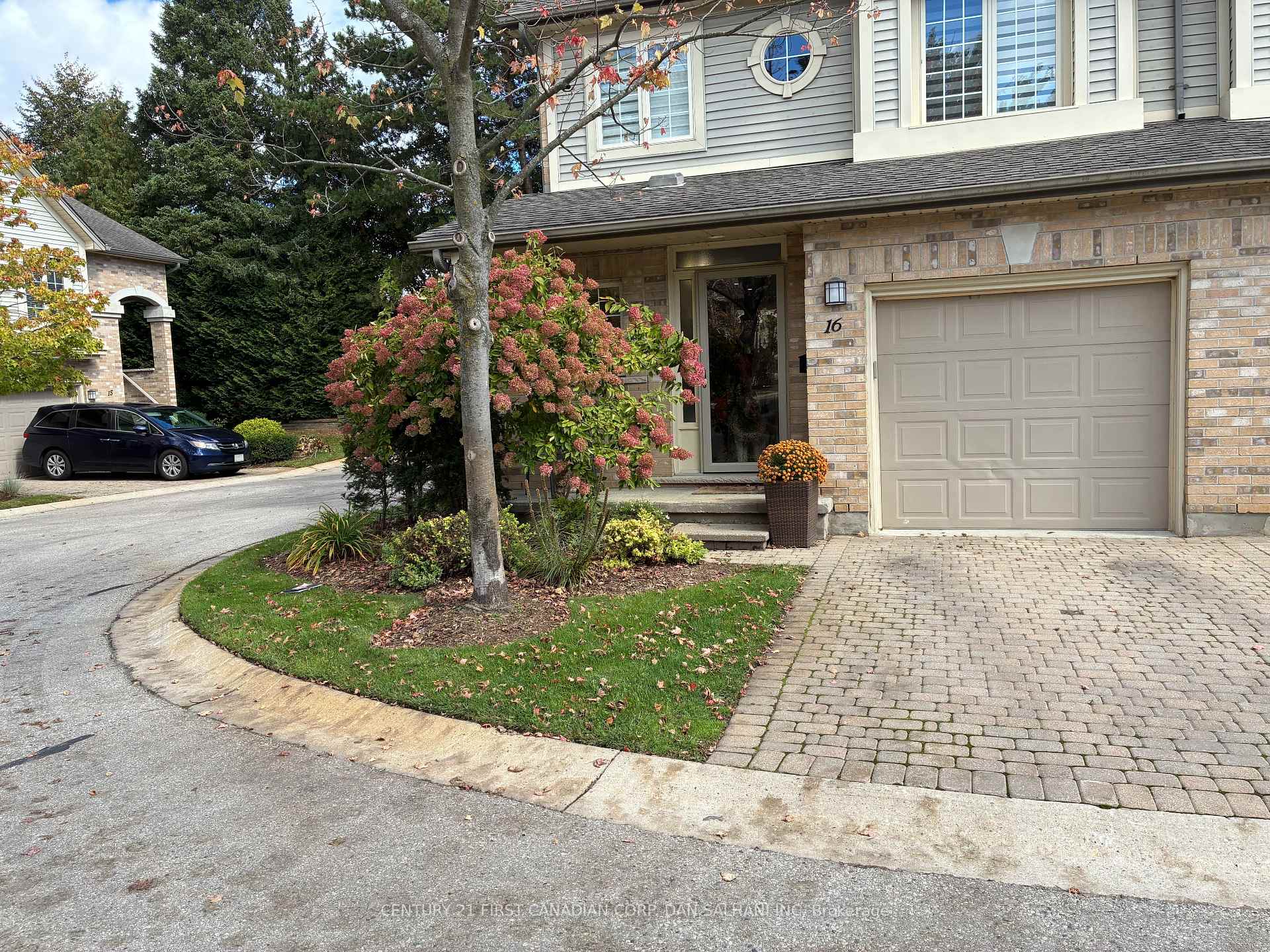 519 Riverside Drive 16, London North, ON N6H 5J3