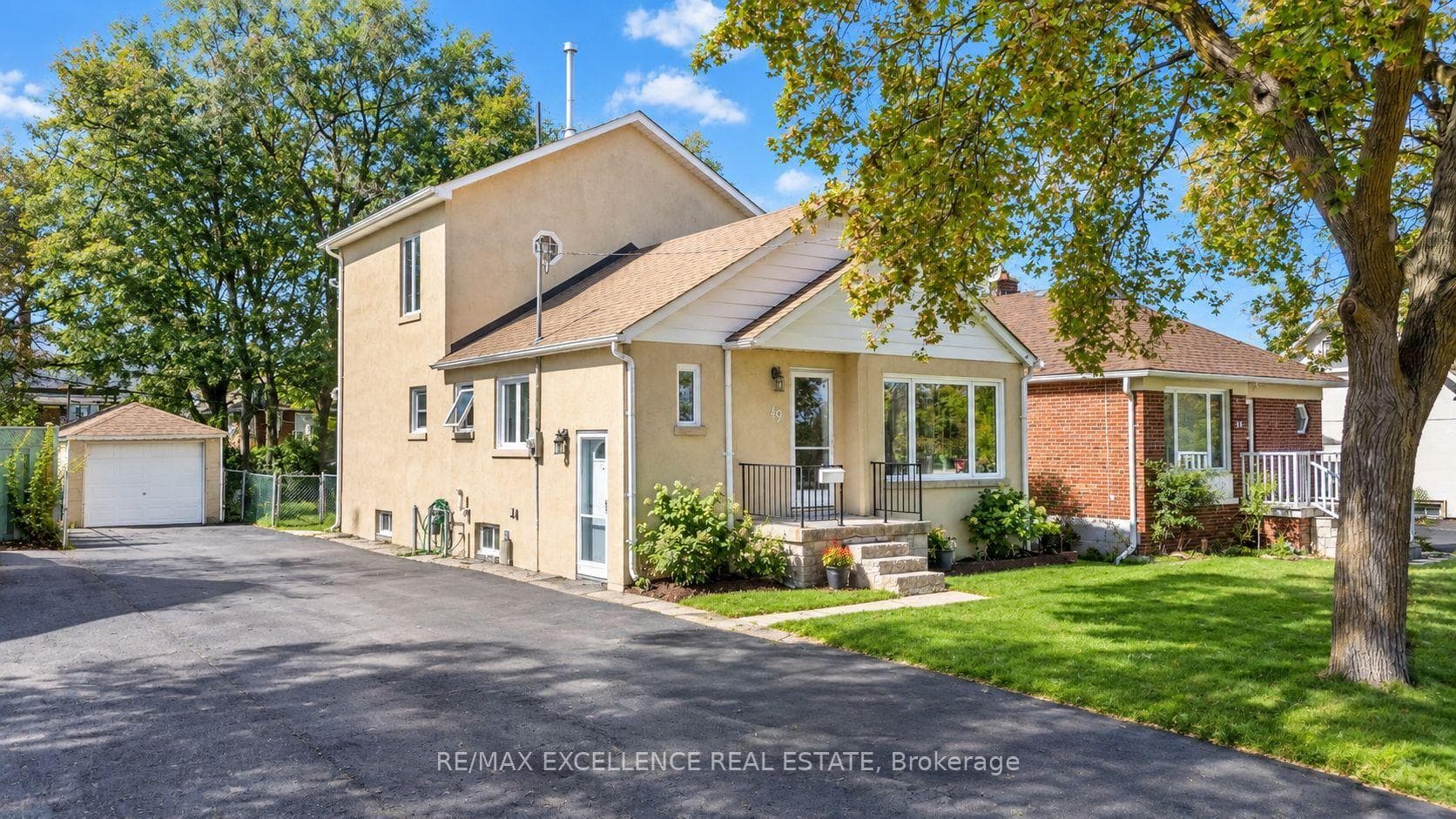 49 Barrhead Crescent, Toronto, ON M9W 3Z8