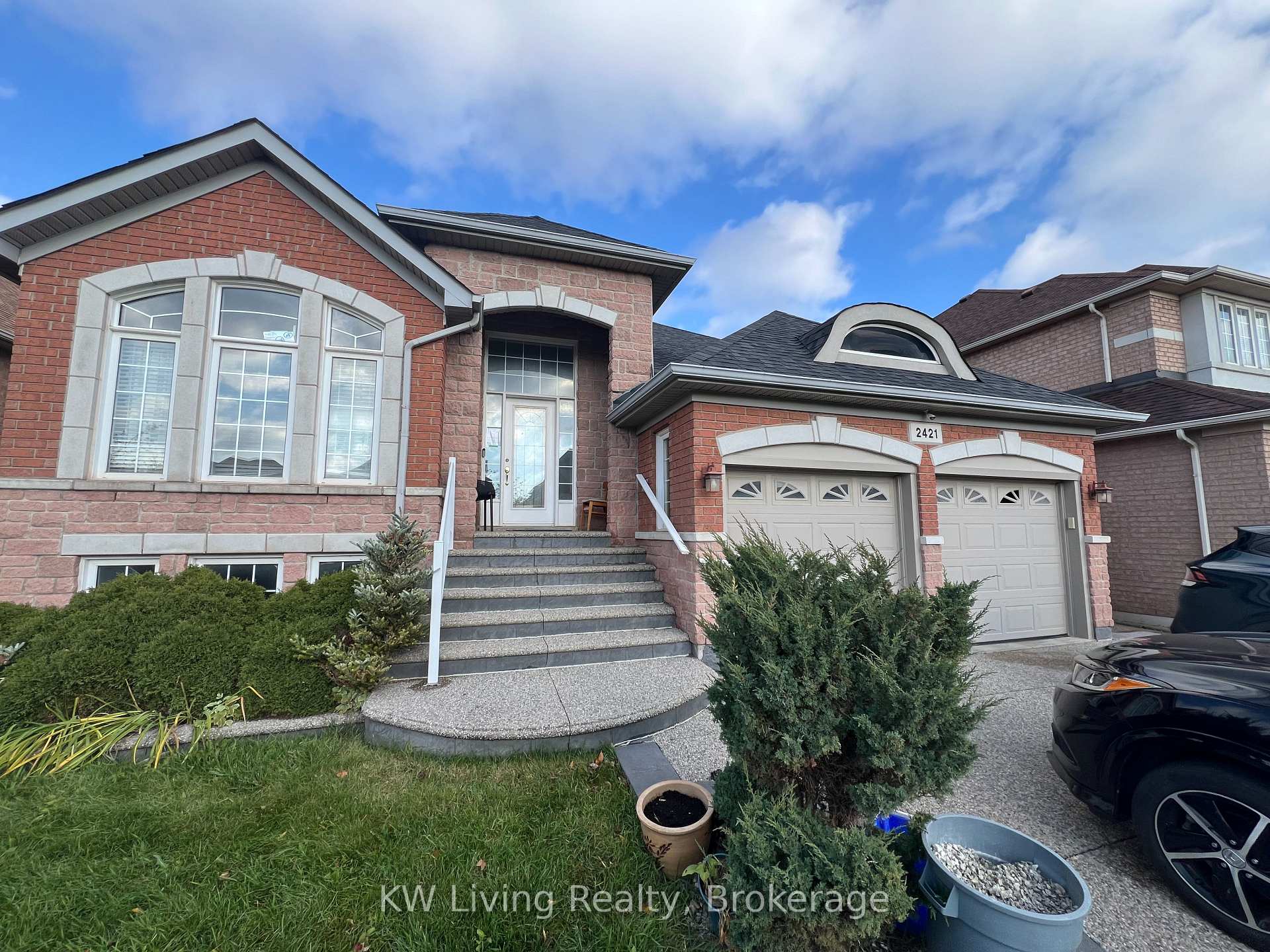2421 Eighth Line, Oakville, ON L6H 7L7