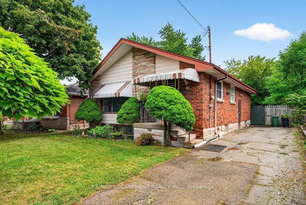 95 West 4th Street, Hamilton, ON L9C 3M8