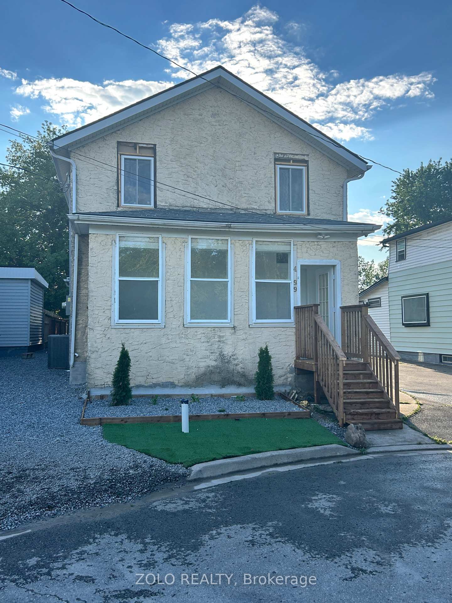 4299 Second Avenue 2, Niagara Falls, ON L2E 4G8
