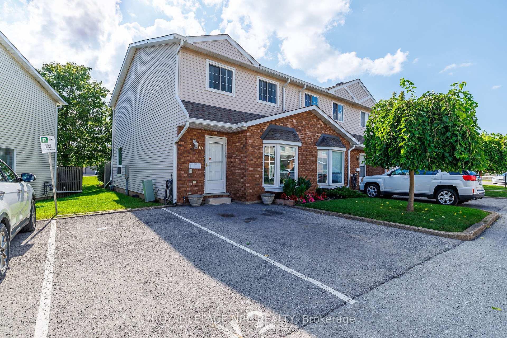 6910 Kalar Road 15, Niagara Falls, ON L2H 2T7
