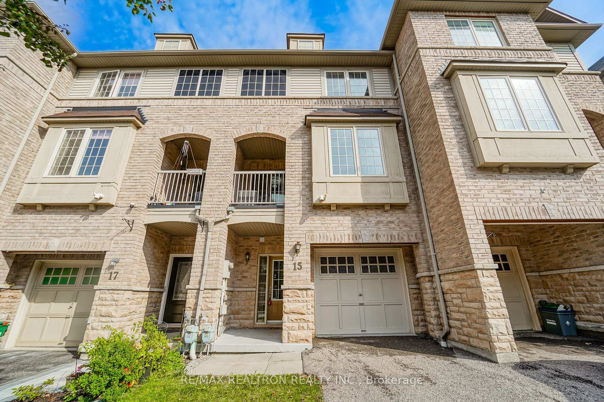 15 Blunden Road, Ajax, ON L1Z 0K9