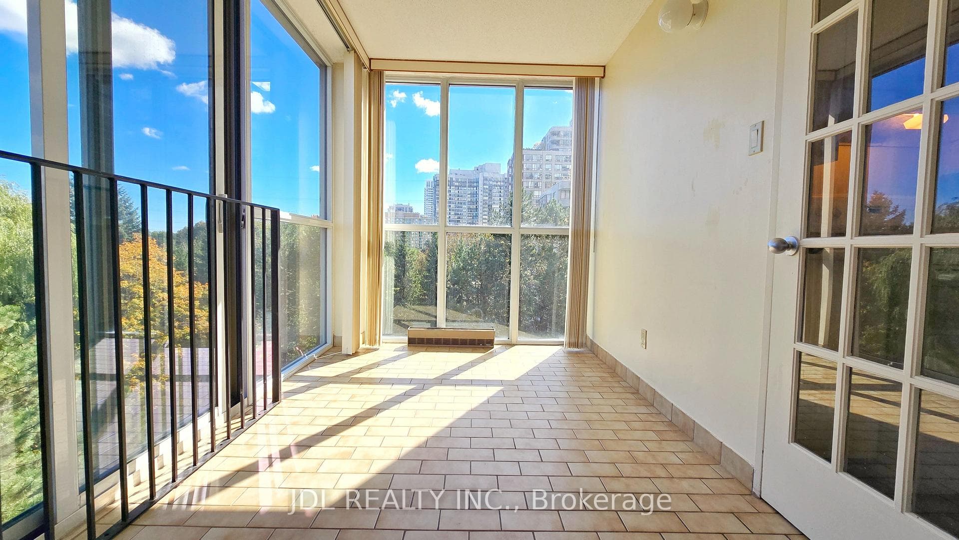 5795 Yonge Street 610, Toronto, ON M2M 4J3