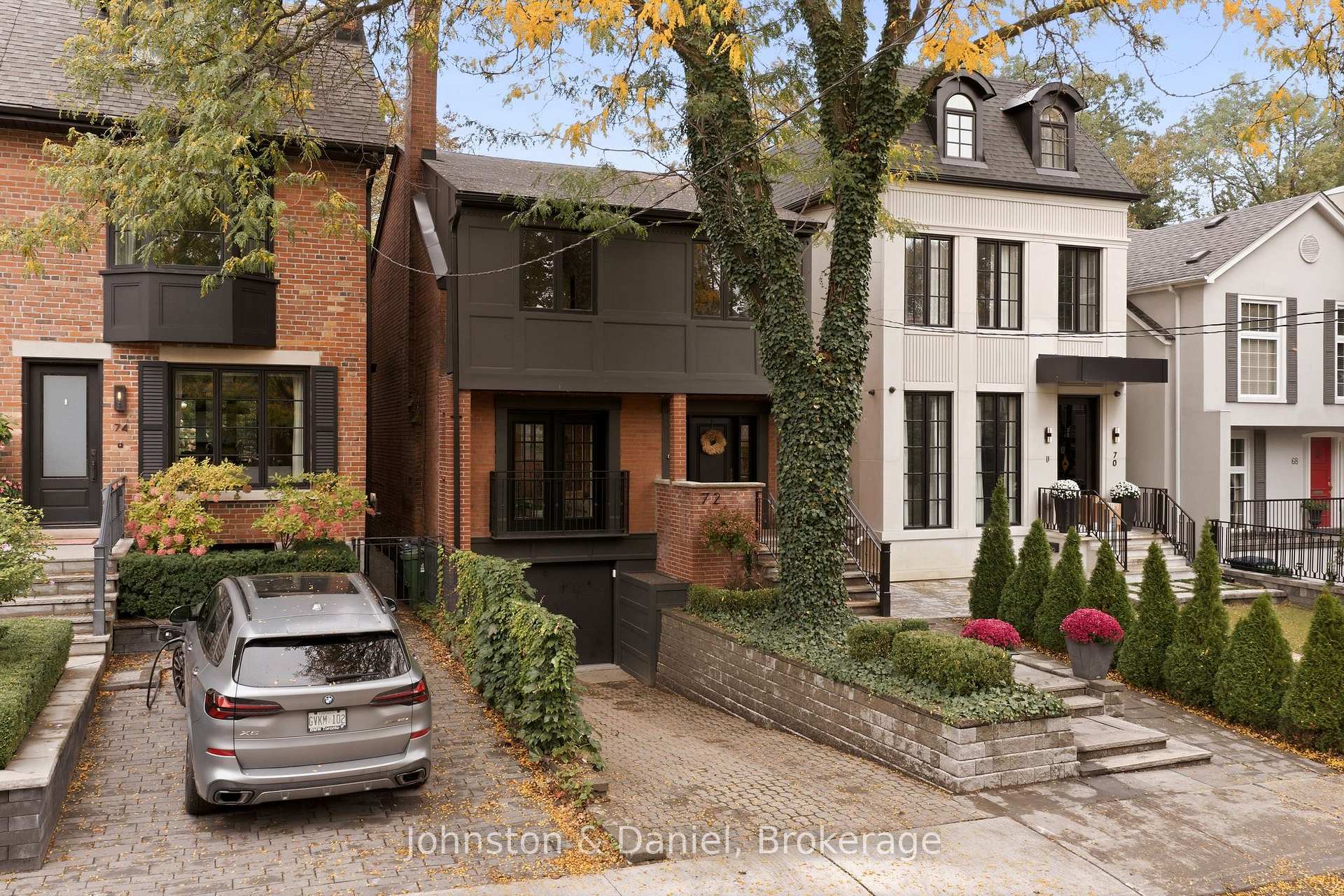 72 Gormley Avenue, Toronto, ON M4V 1Z1