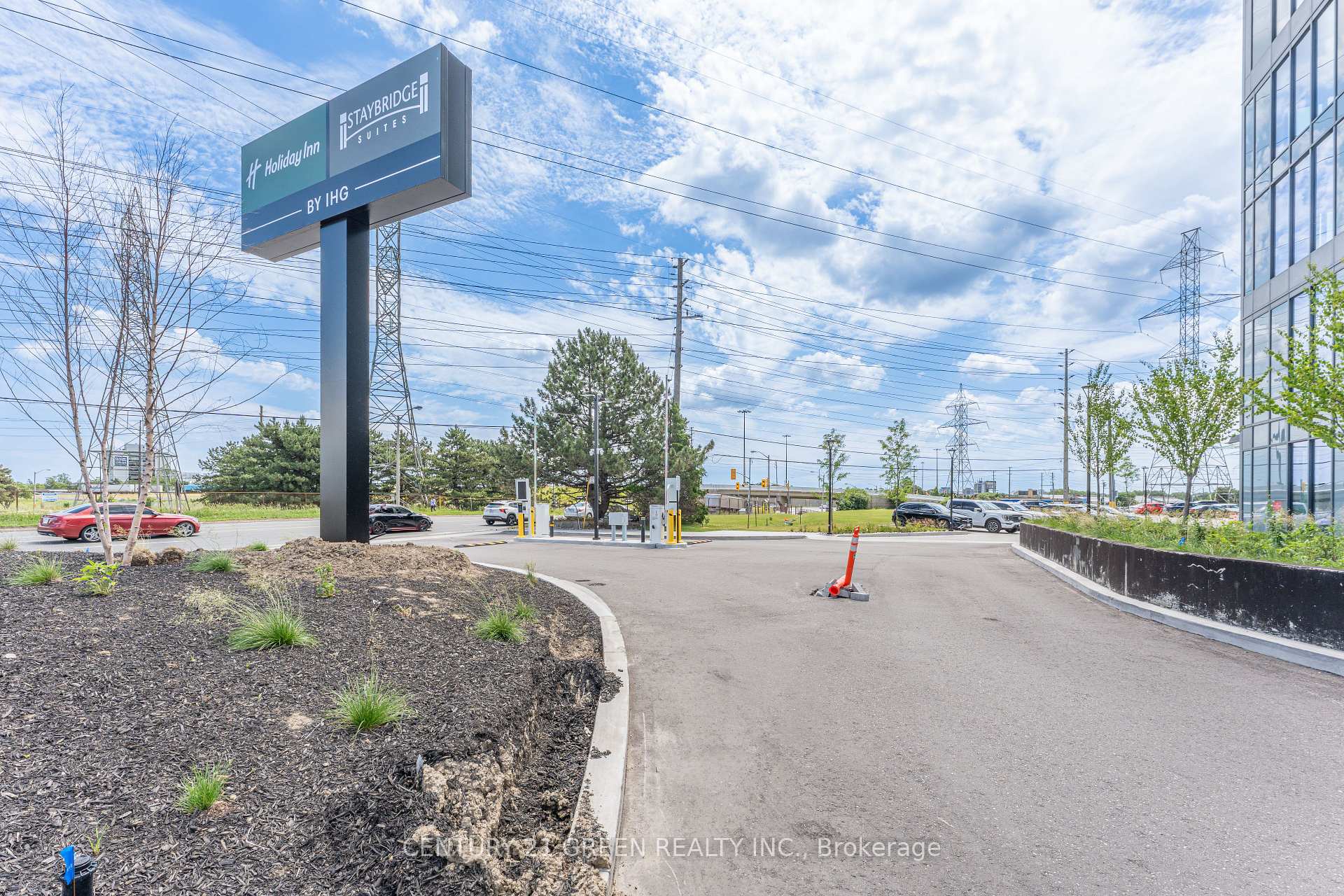 998 Martin Grove Road 323, Toronto, ON M9W 0G6