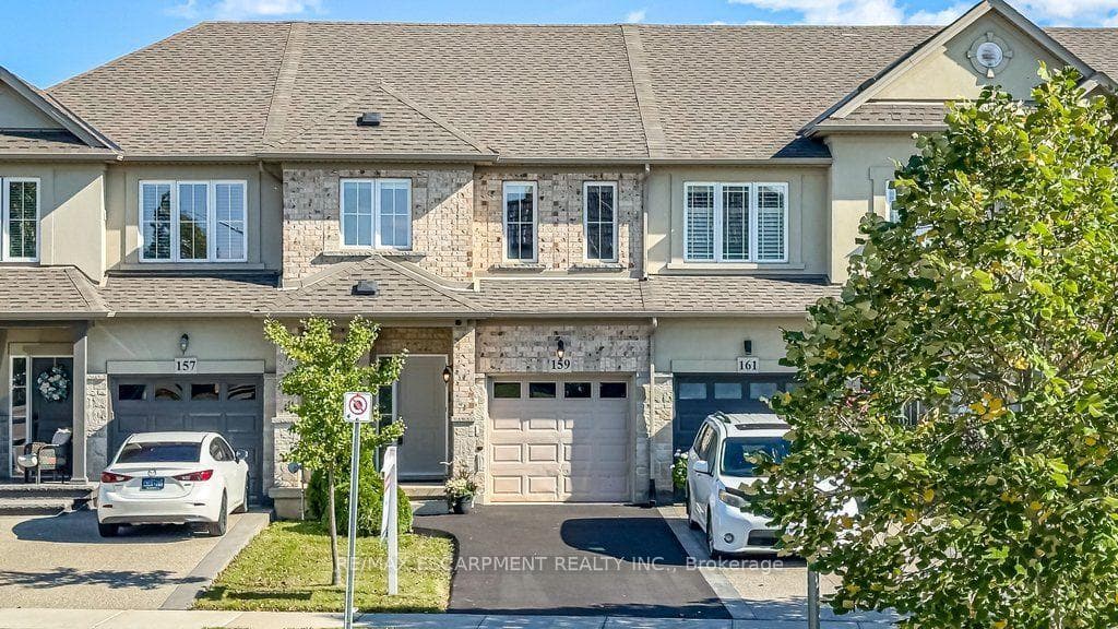 159 Highgate Heights, Hamilton, ON L8J 0A3
