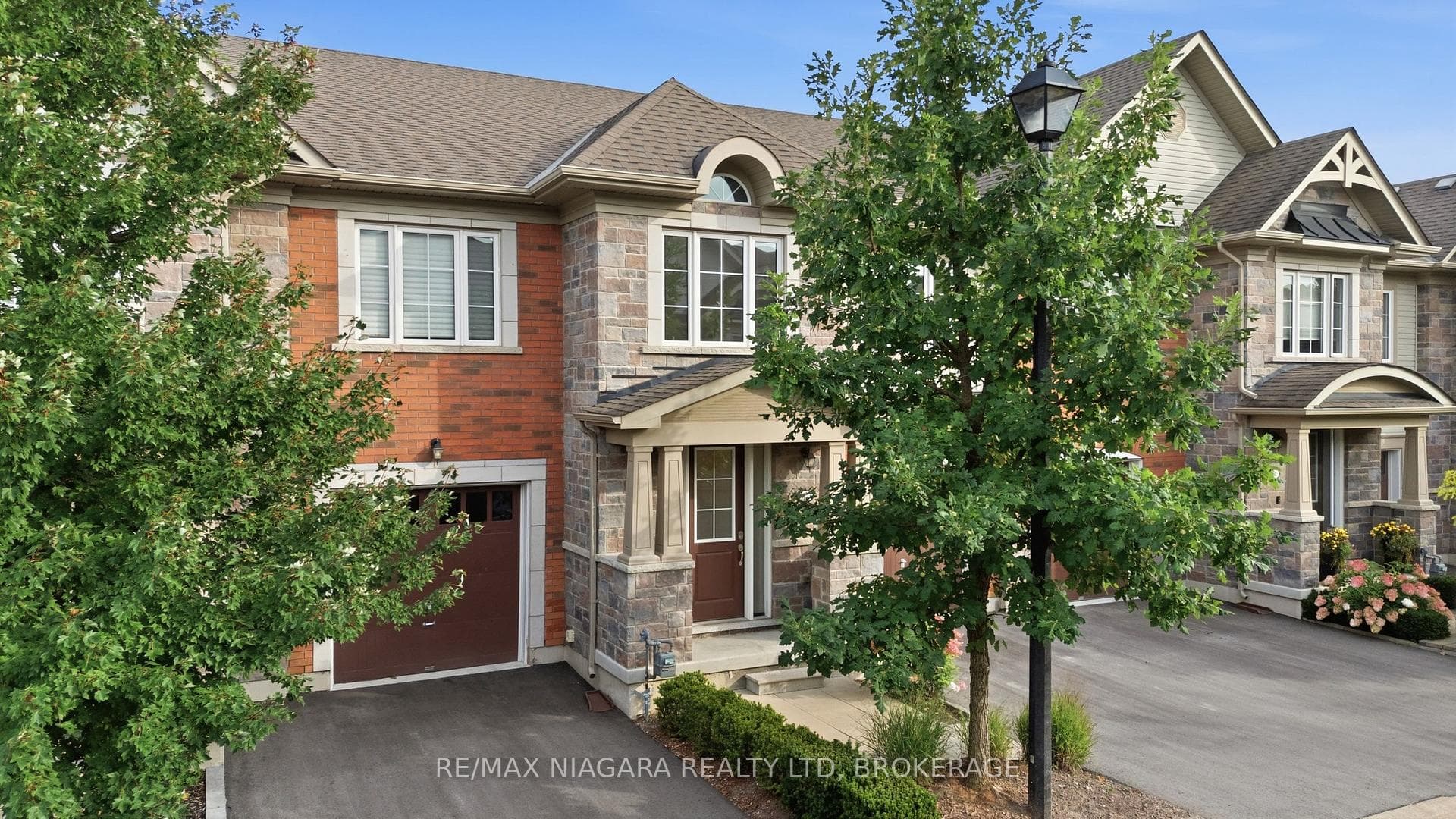12 George Manor, Niagara-on-the-Lake, ON L0S 1J0